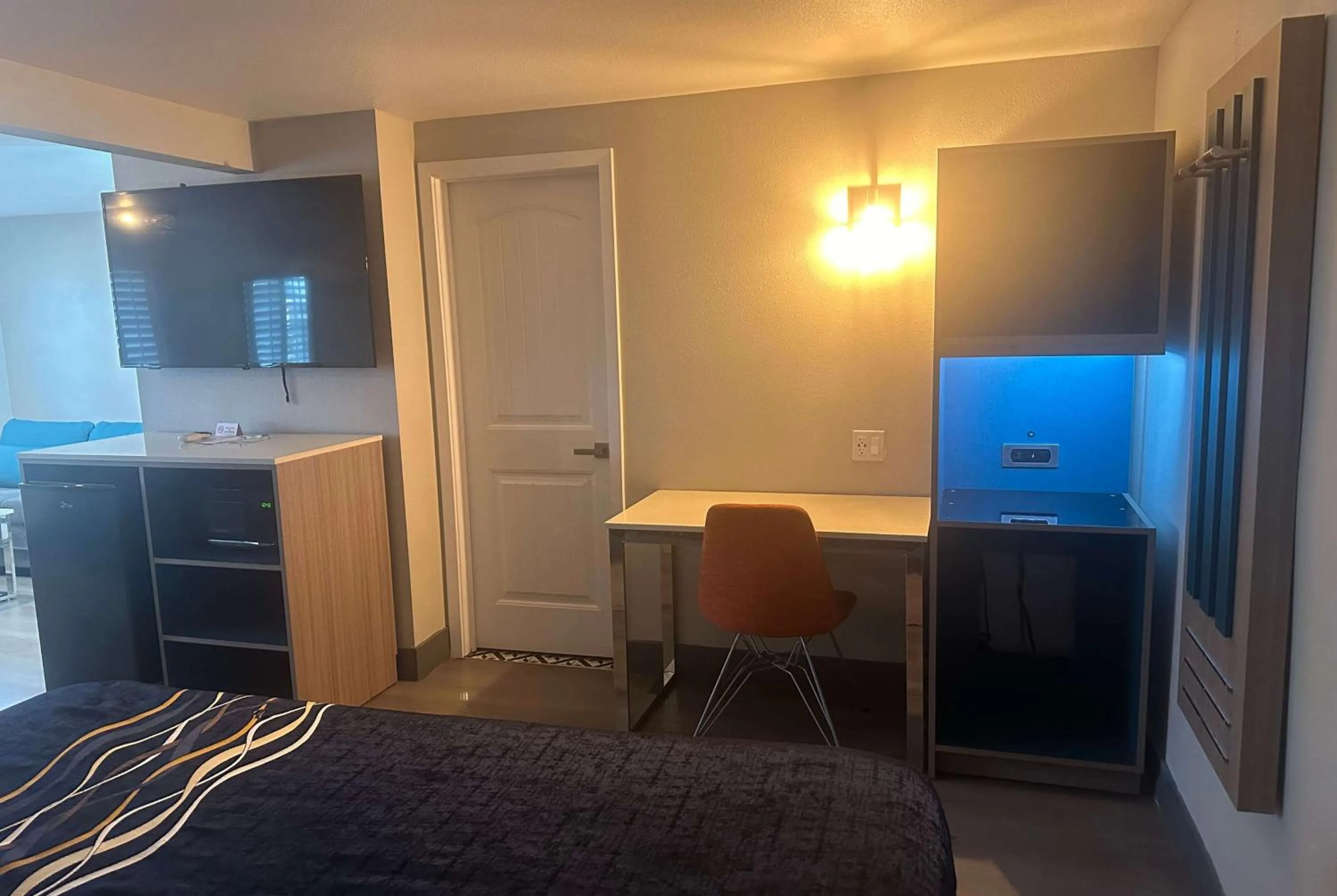 Suite with Two King Beds - Non-Smoking in Super 8 by Wyndham Oceanside Downtown