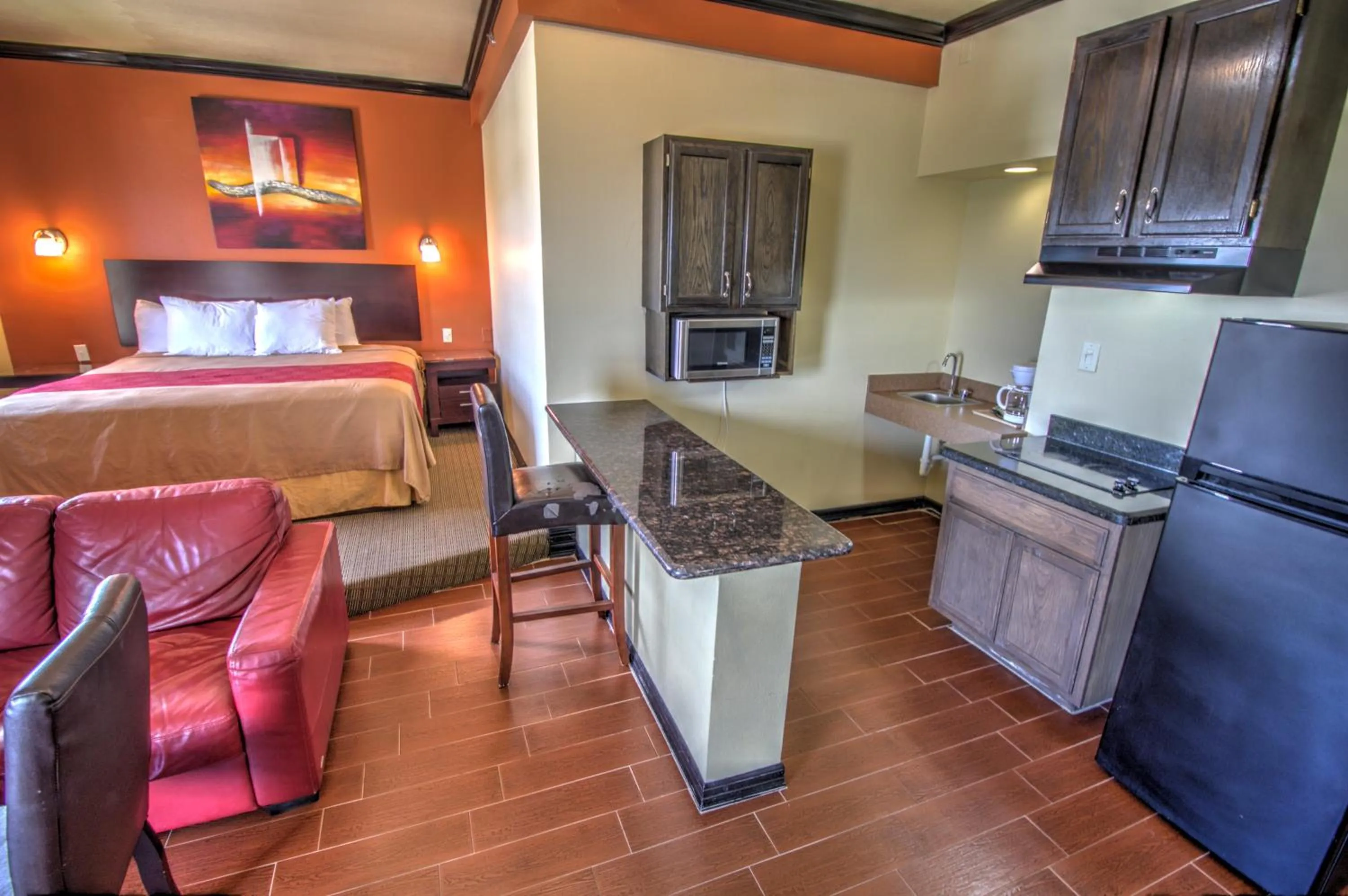 Deluxe King with Kitchenette and Sofa Bed in Blue Bay Inn and Suites