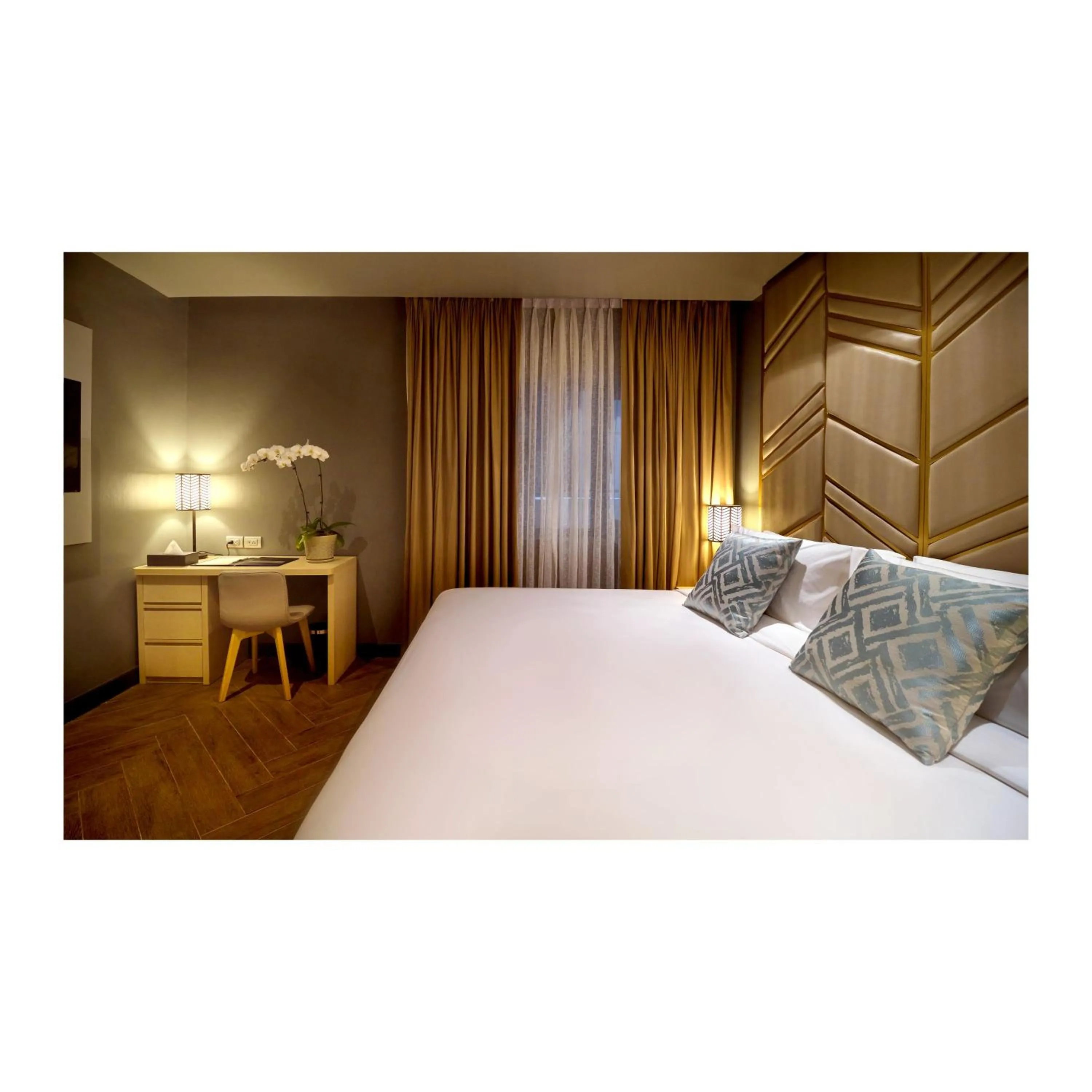 Junior Suite in Summit Hotel Greenhills