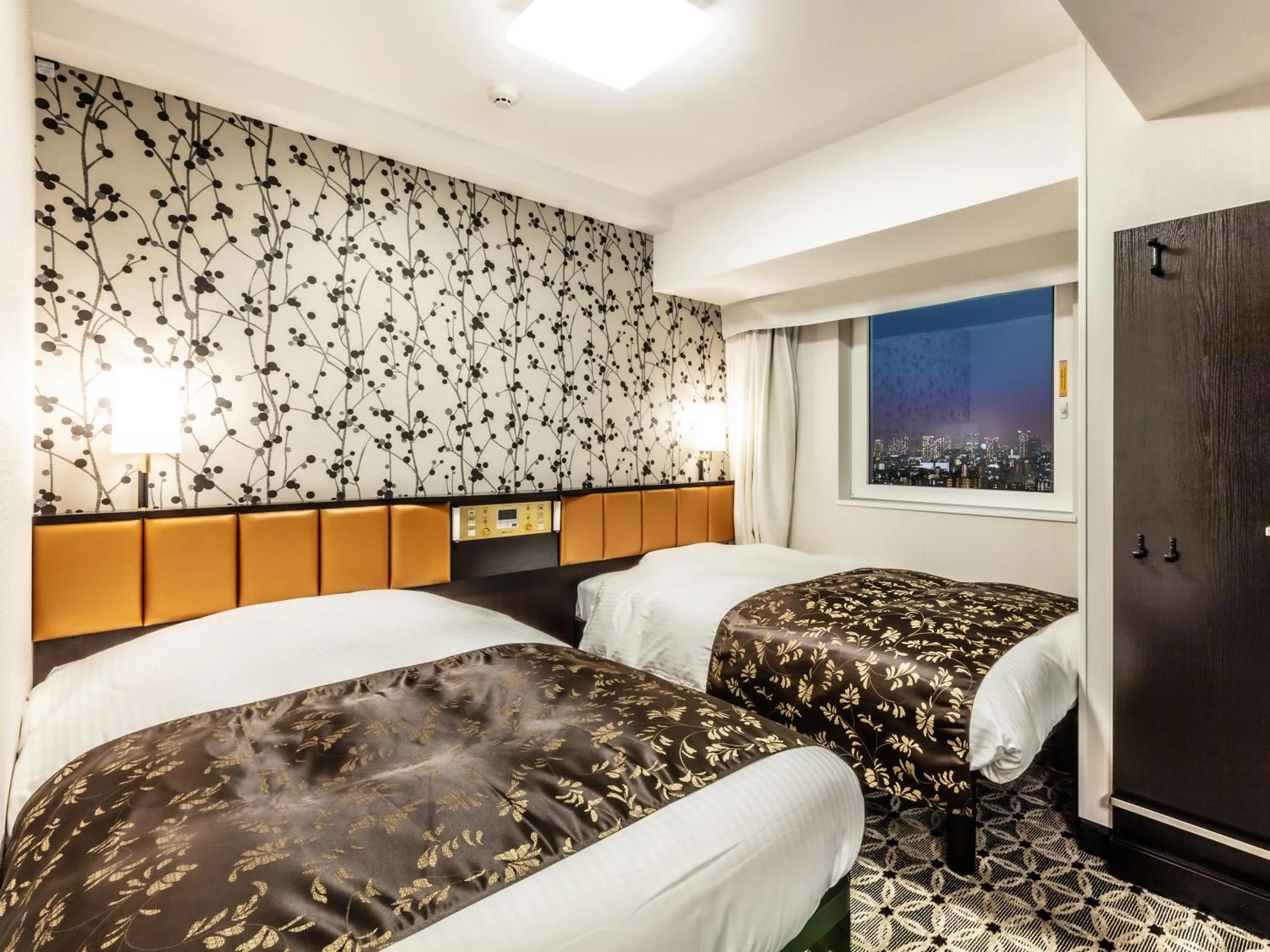 Standard Twin Room-Non-Smoking 【High Floor】 in APA Hotel & Resort Ryogoku Ekimae Tower