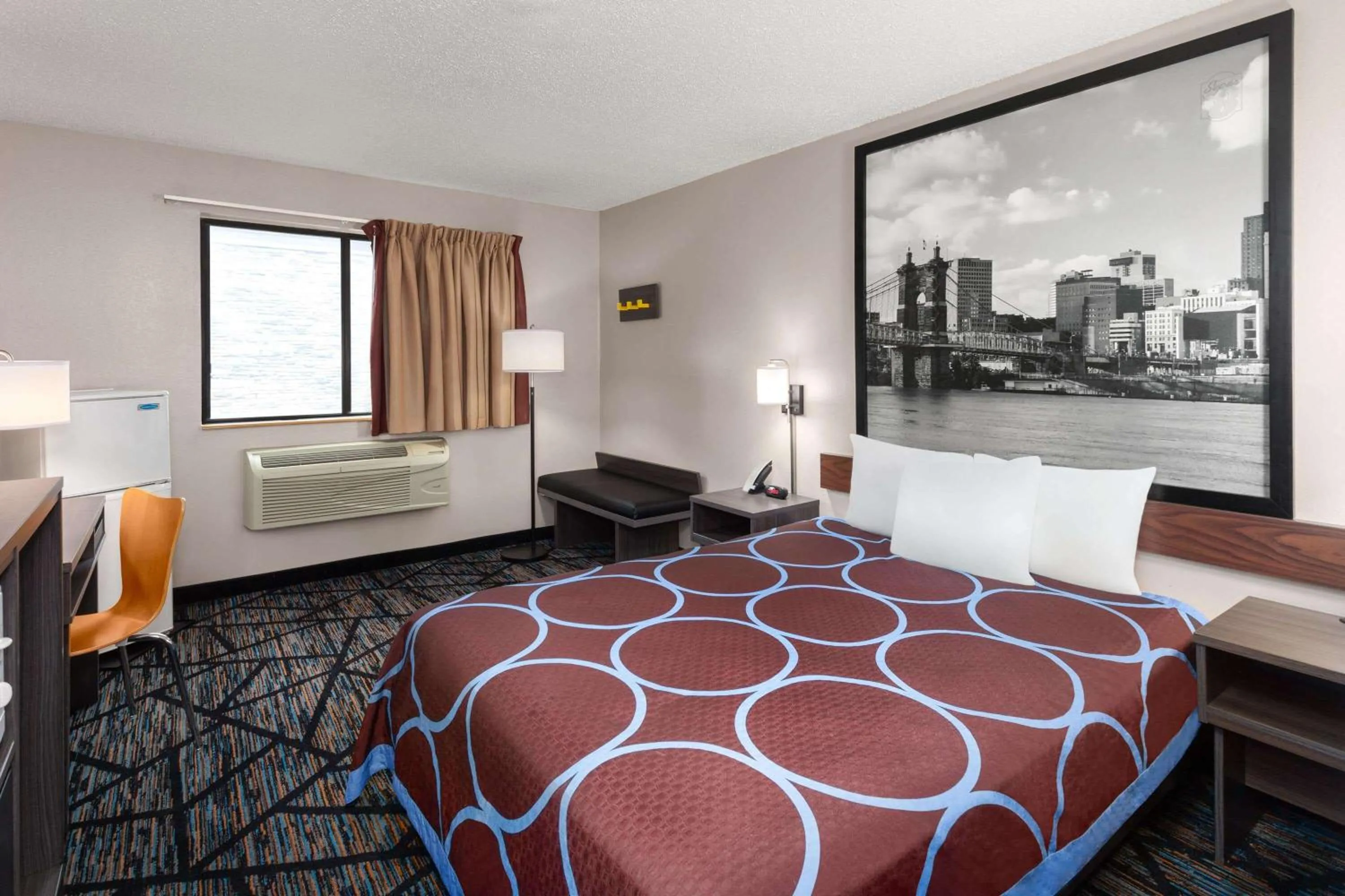 Queen Room - Mobility Access/Non-Smoking in Super 8 by Wyndham Mt. Vernon