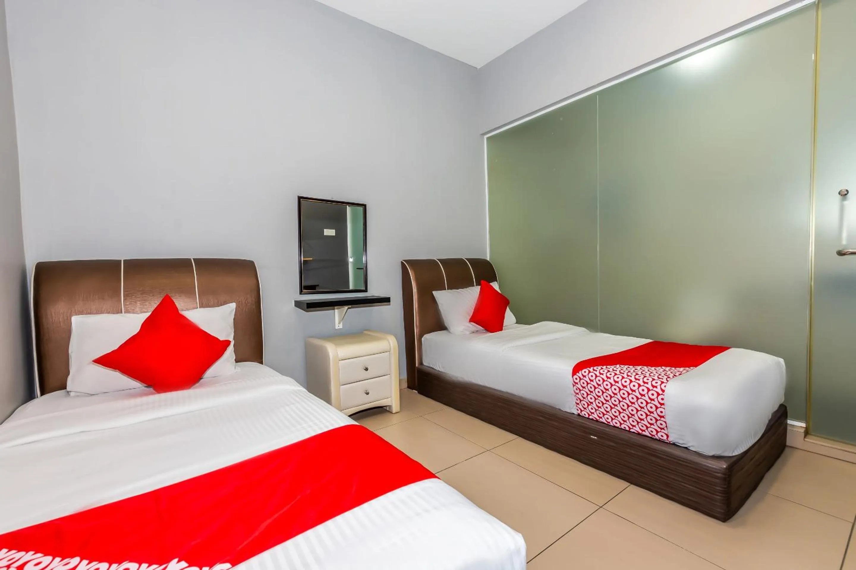 Standard Twin Room in OYO 1185 Ho Hotel