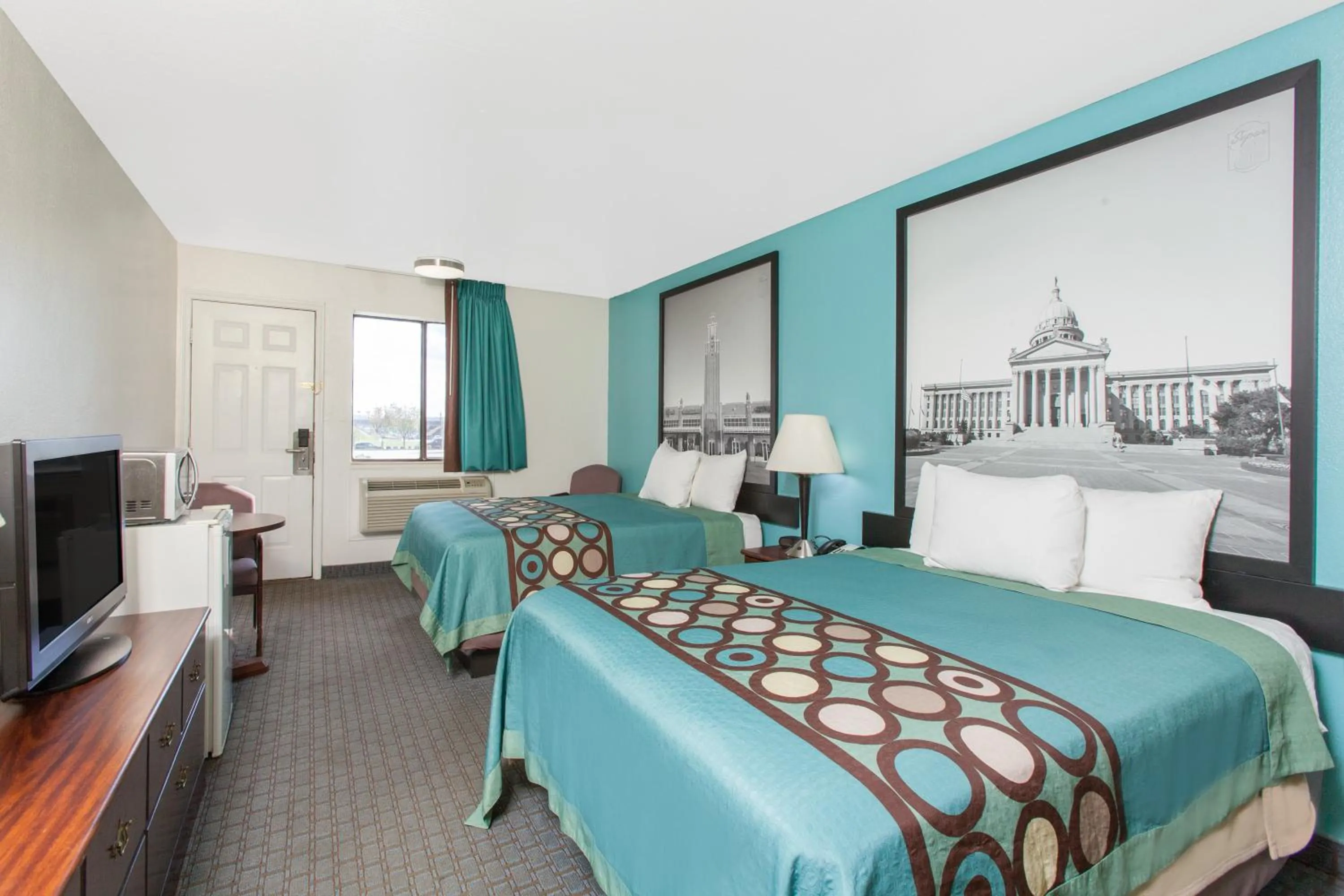 Queen Room with Two Queen Beds - Smoking in Super 8 by Wyndham Sallisaw