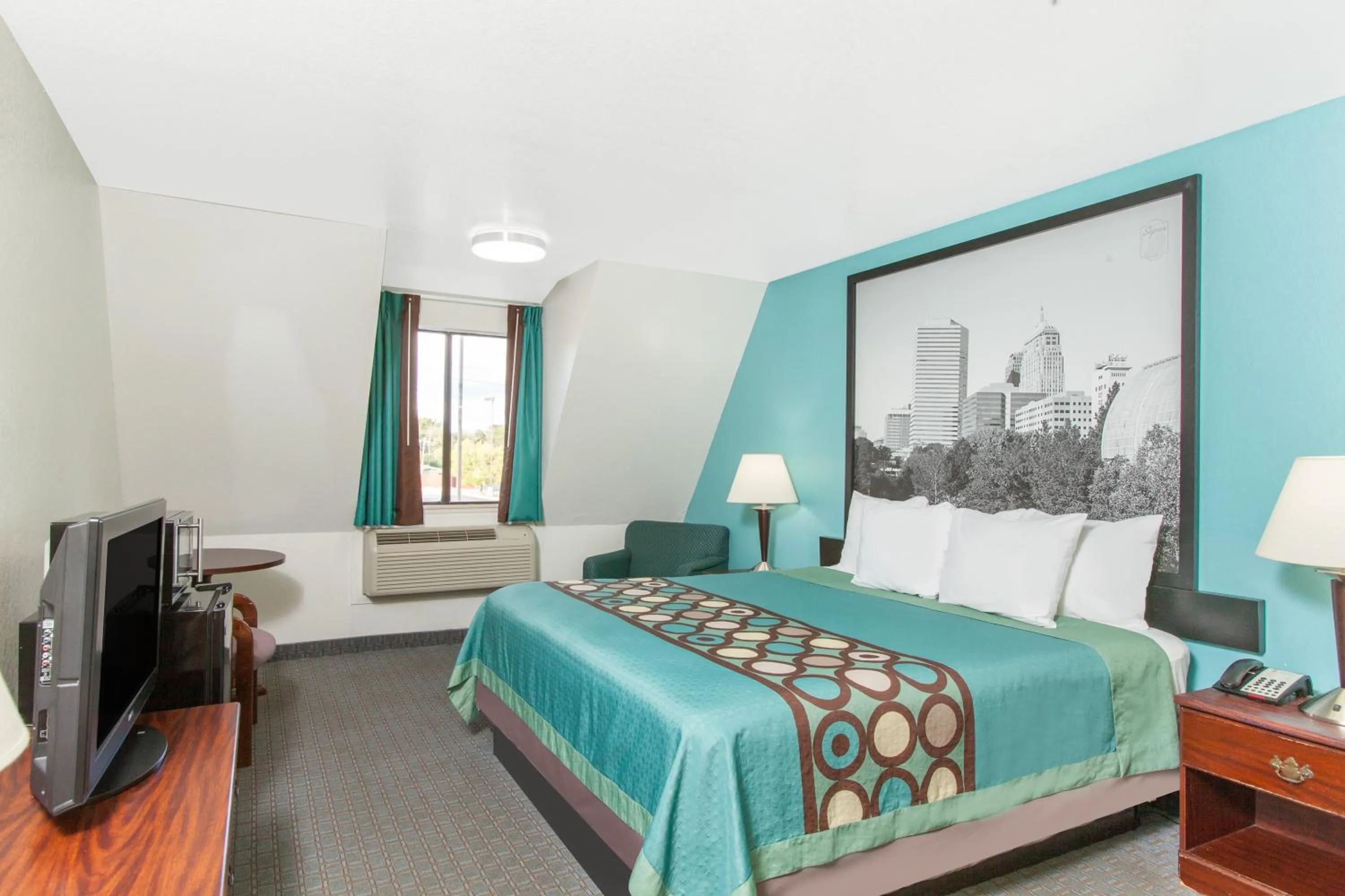 Standard King Room - Smoking in Super 8 by Wyndham Sallisaw