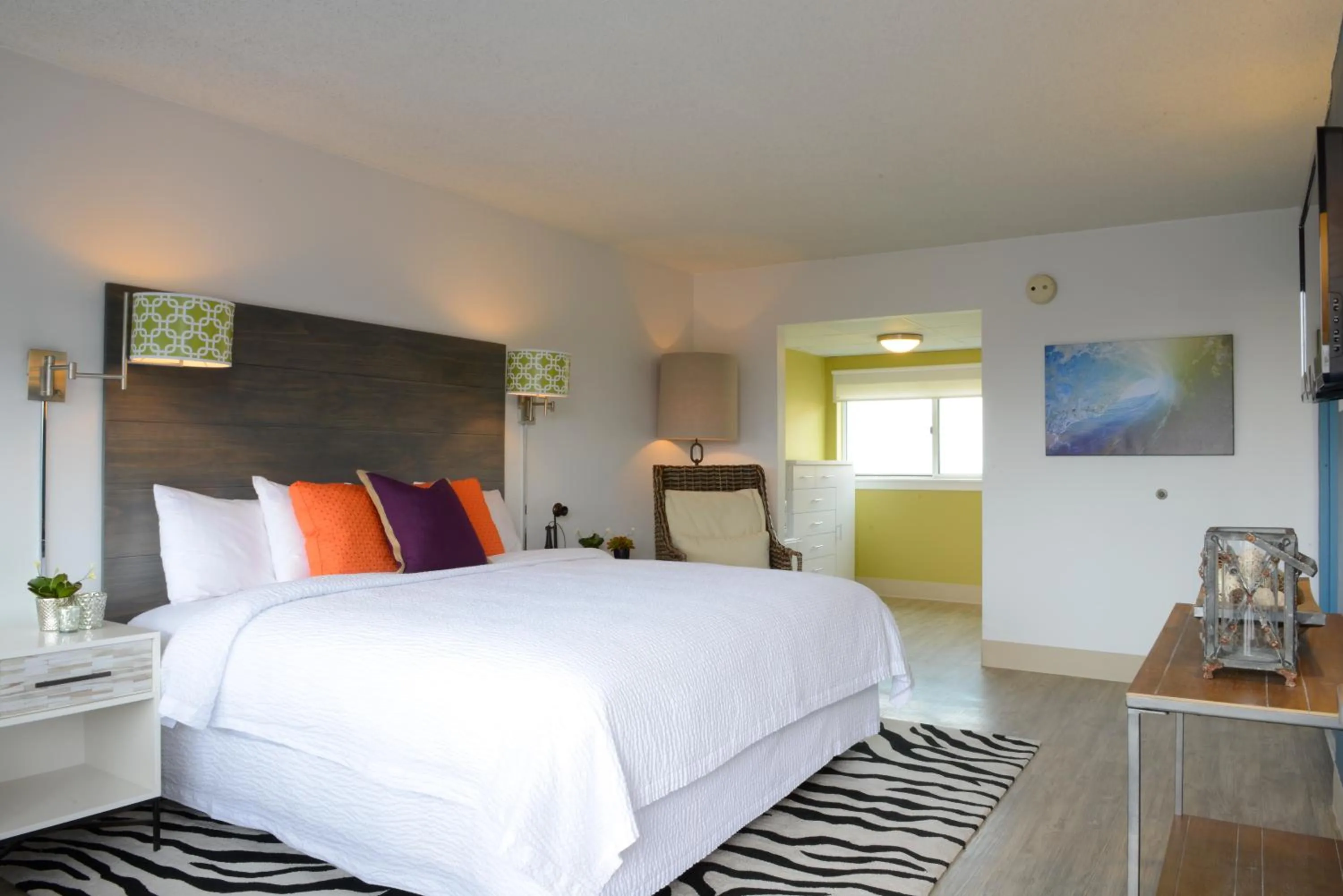 Standard King Room in Beach House Dewey