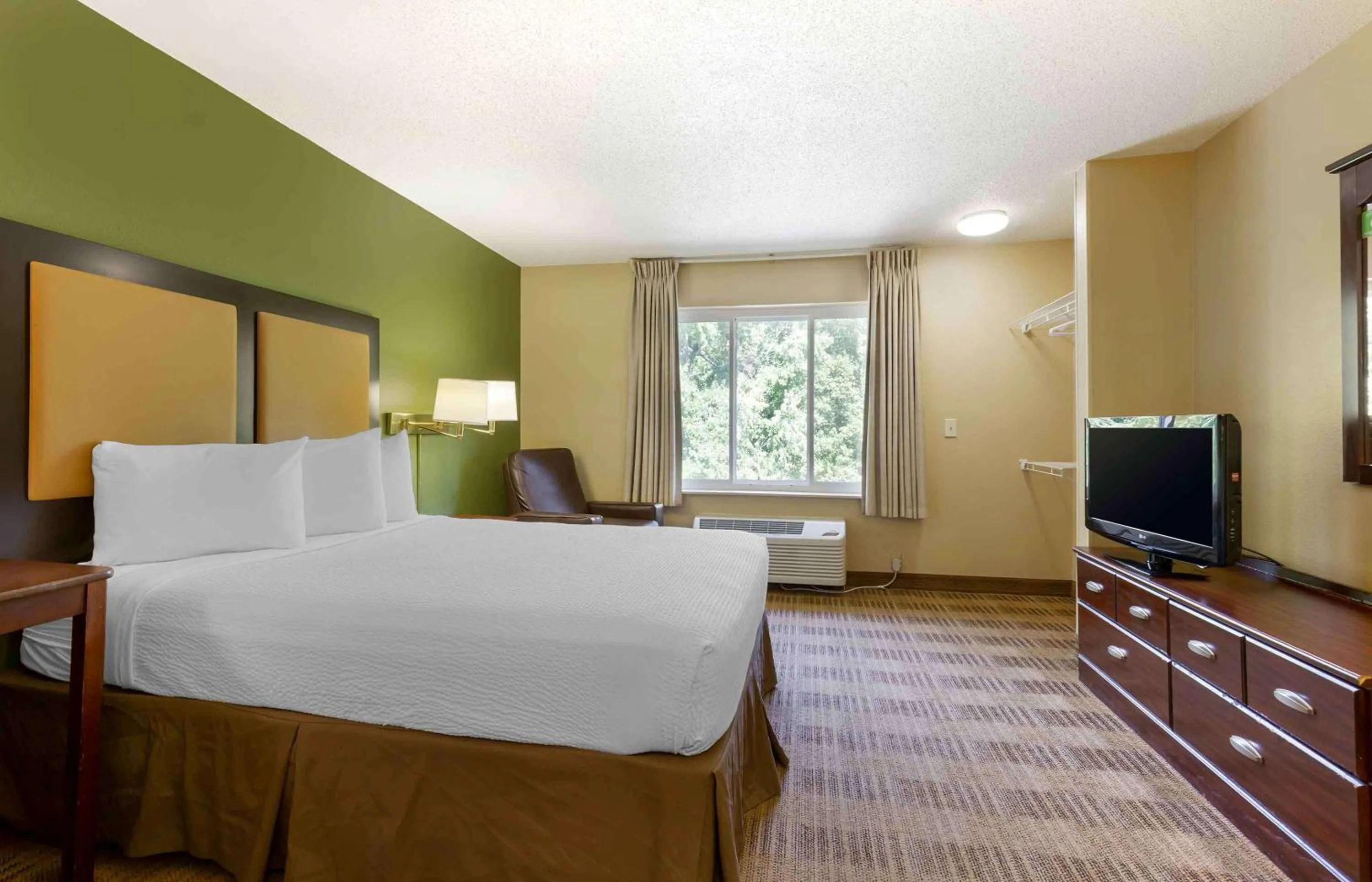 Queen Studio - Non-Smoking in Extended Stay America Suites - Washington, DC - Landover