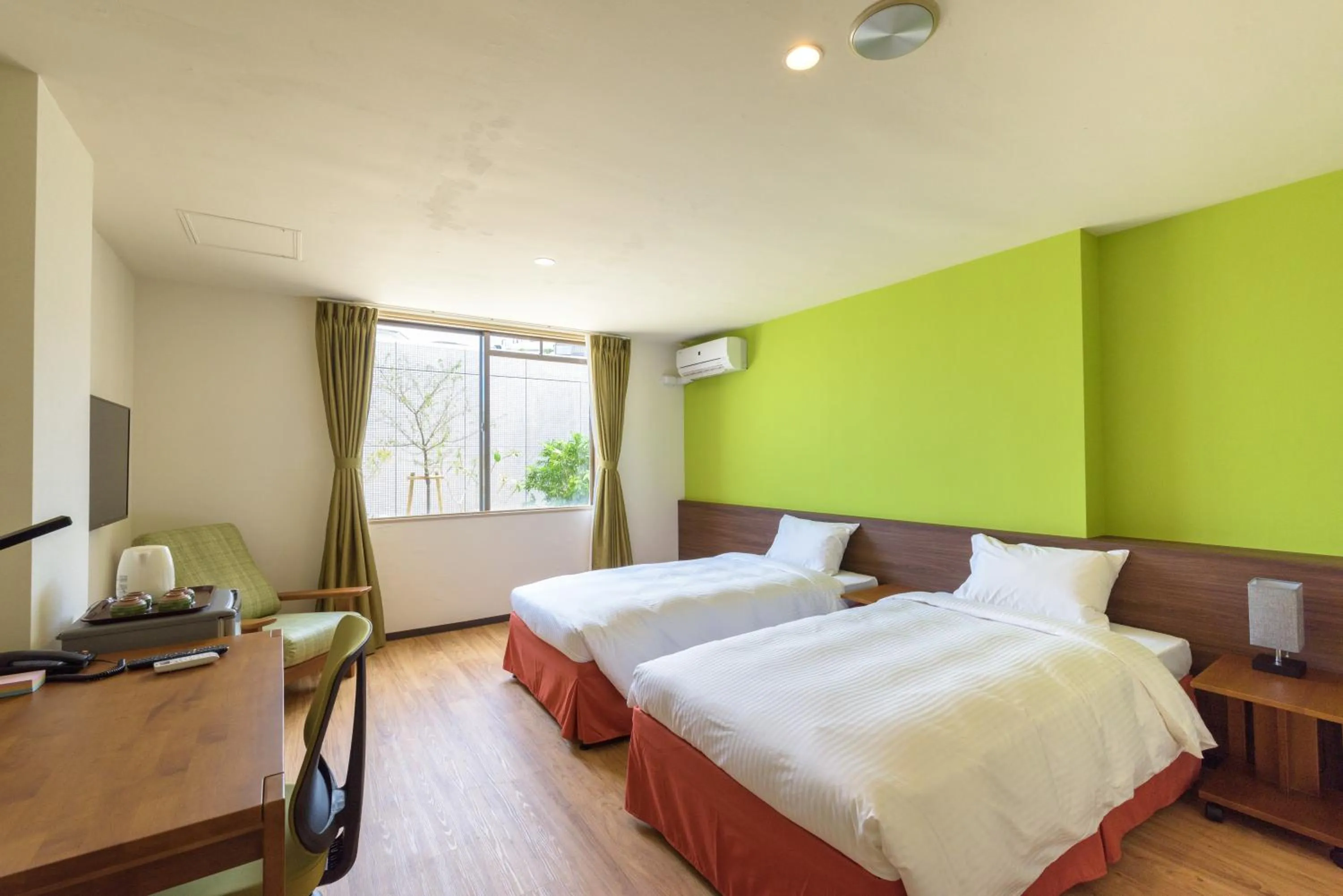 Standard Quadruple Room - single occupancy in HiyagunLanaiResort