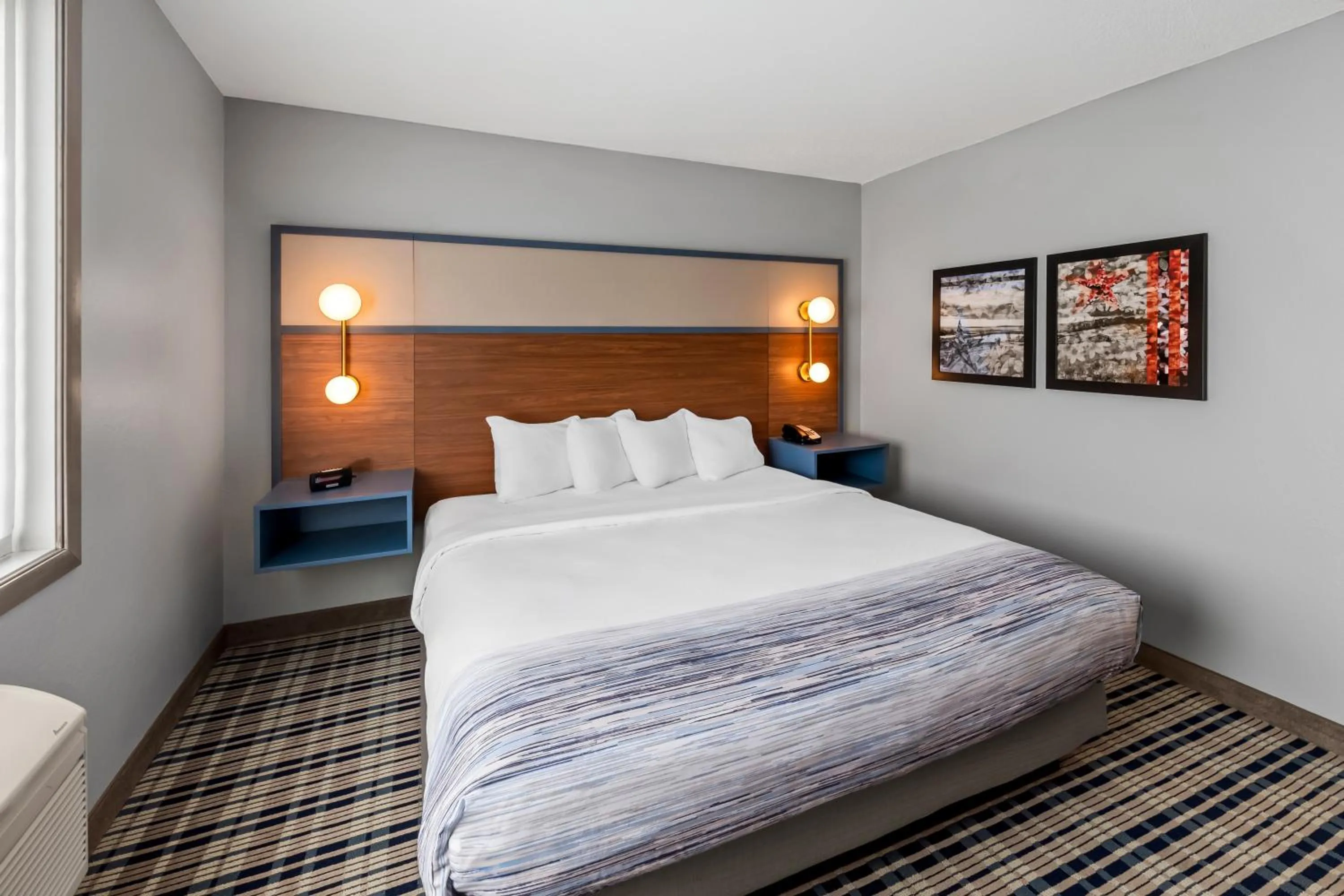 Premier One-Bedroom King Suite - Non-Smoking in AmericInn by Wyndham Crookston U of M Crookston