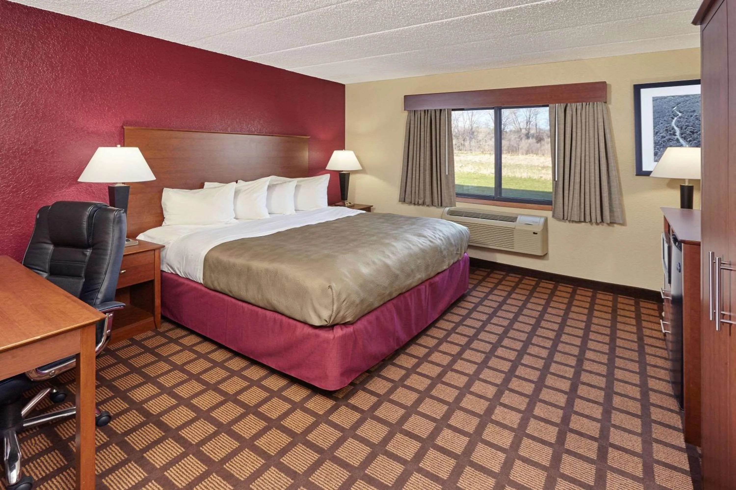 King Room - Mobility Access/Non-Smoking in AmericInn by Wyndham Burlington
