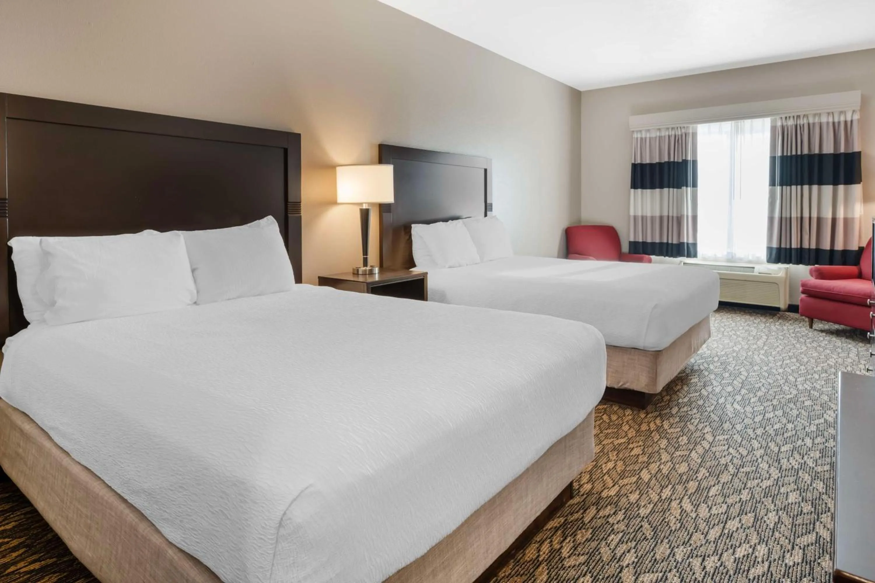 Queen Room with Two Queen Beds in Best Western Wheatland Inn