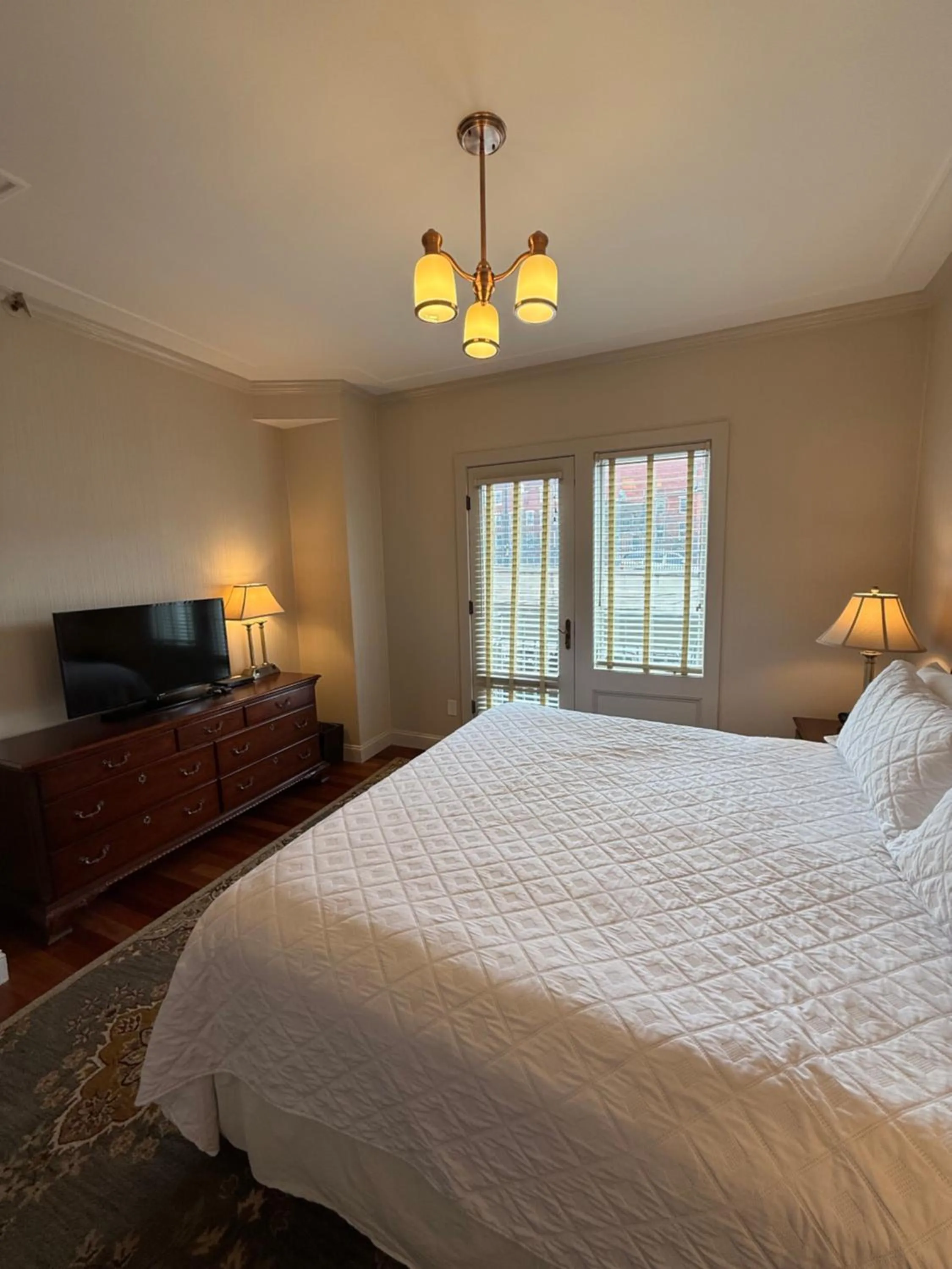 Executive Suite in Penn's View Hotel Philadelphia