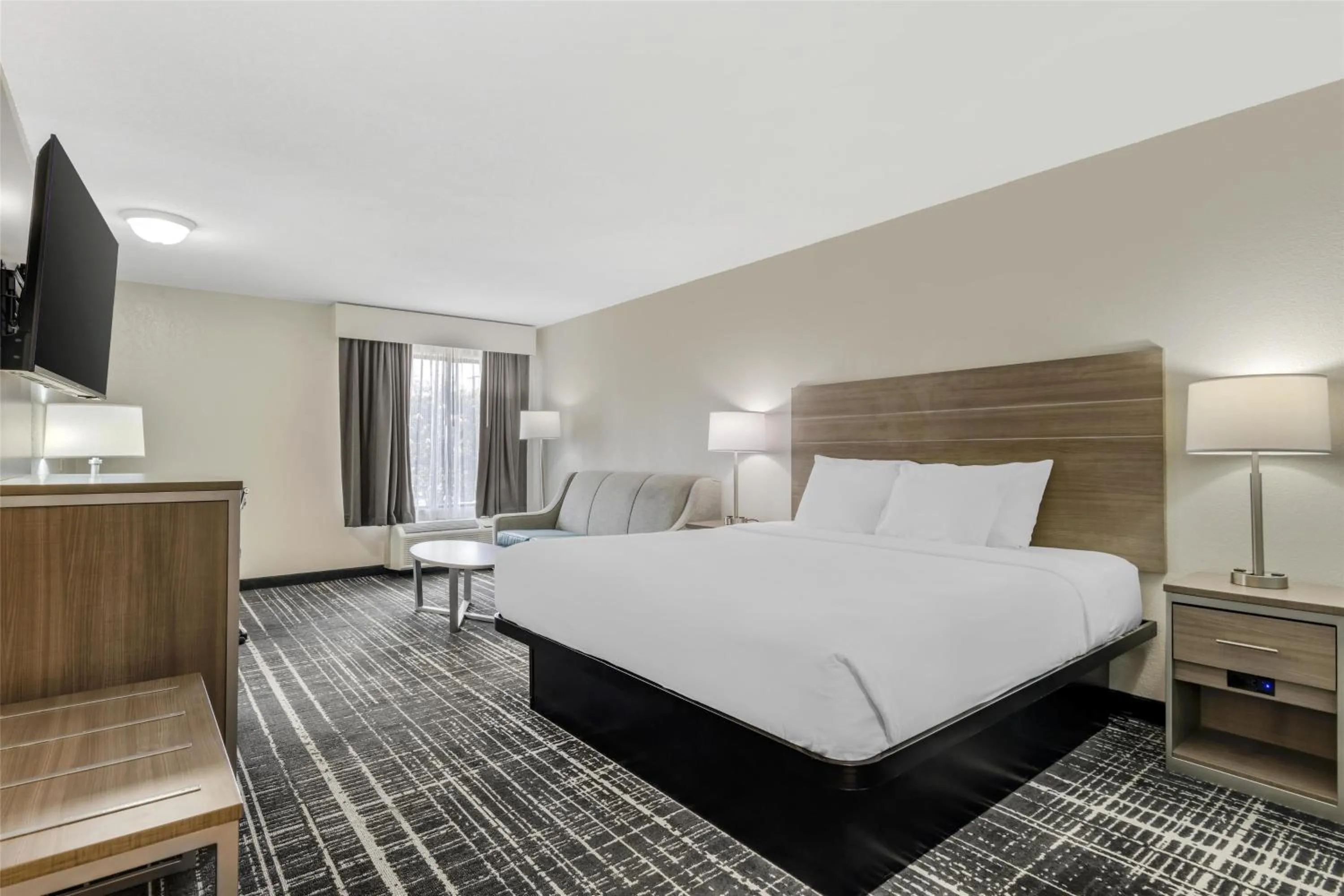 King Room with Sofa Bed - Non-Smoking in Best Western Commerce Inn