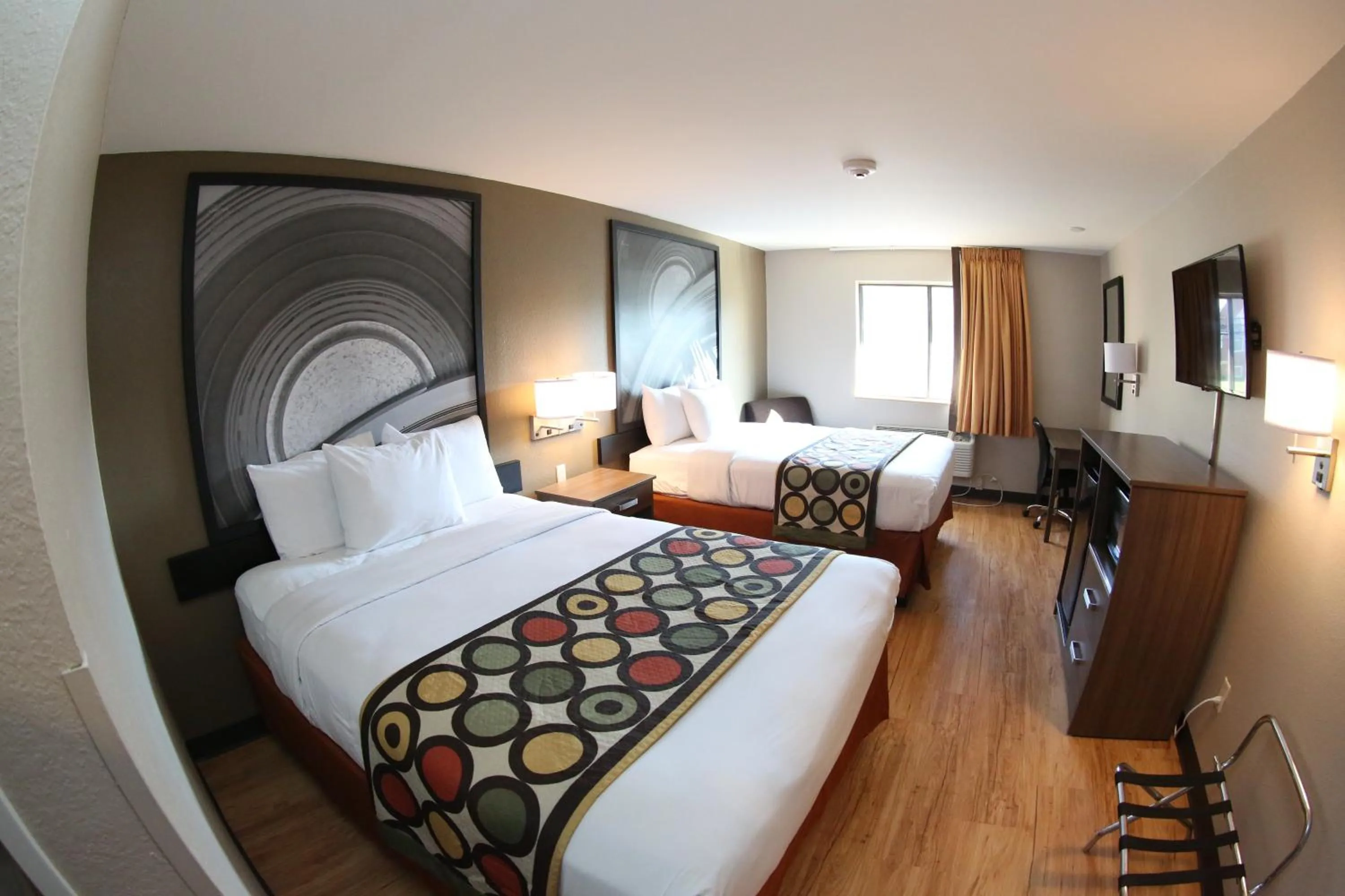 Queen Room with Two Queen Beds - Non-Smoking in Super 8 by Wyndham Portsmouth