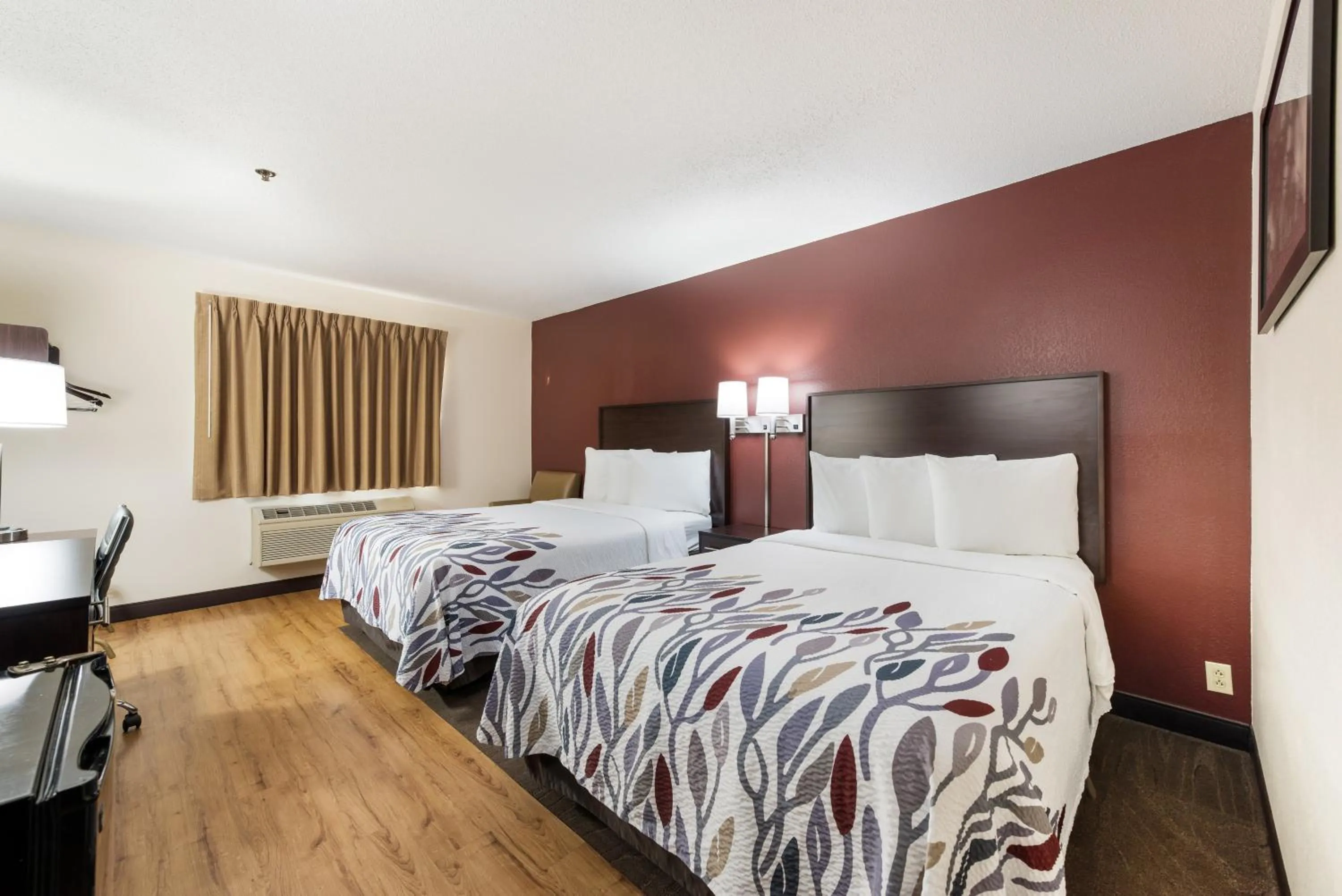 Deluxe Double Room with 2 Double Beds - Non-Smoking in Red Roof Inn Auburn