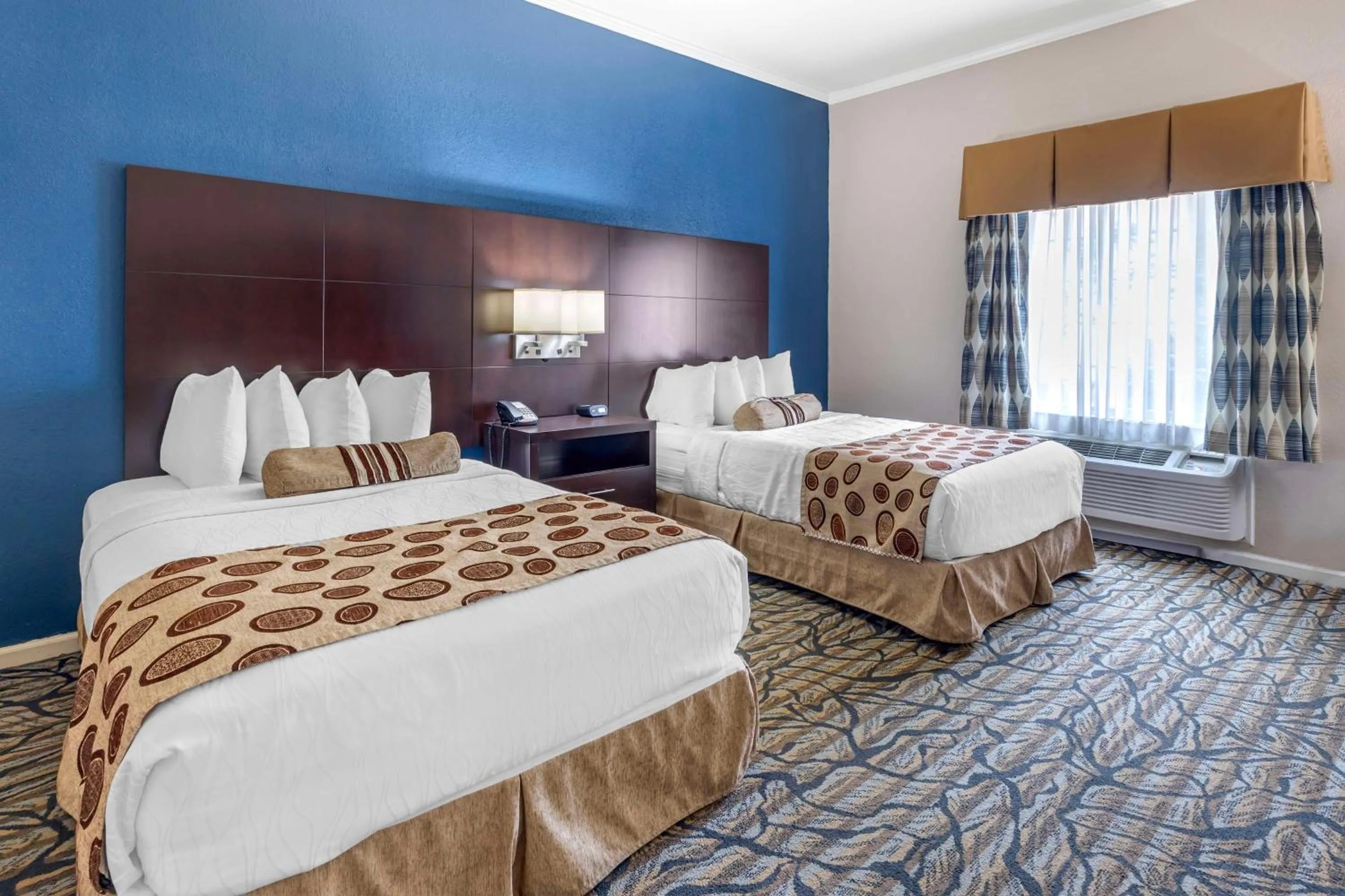 Double Room with Two Double Beds - Non-Smoking in Best Western Spring Hill Inn & Suites