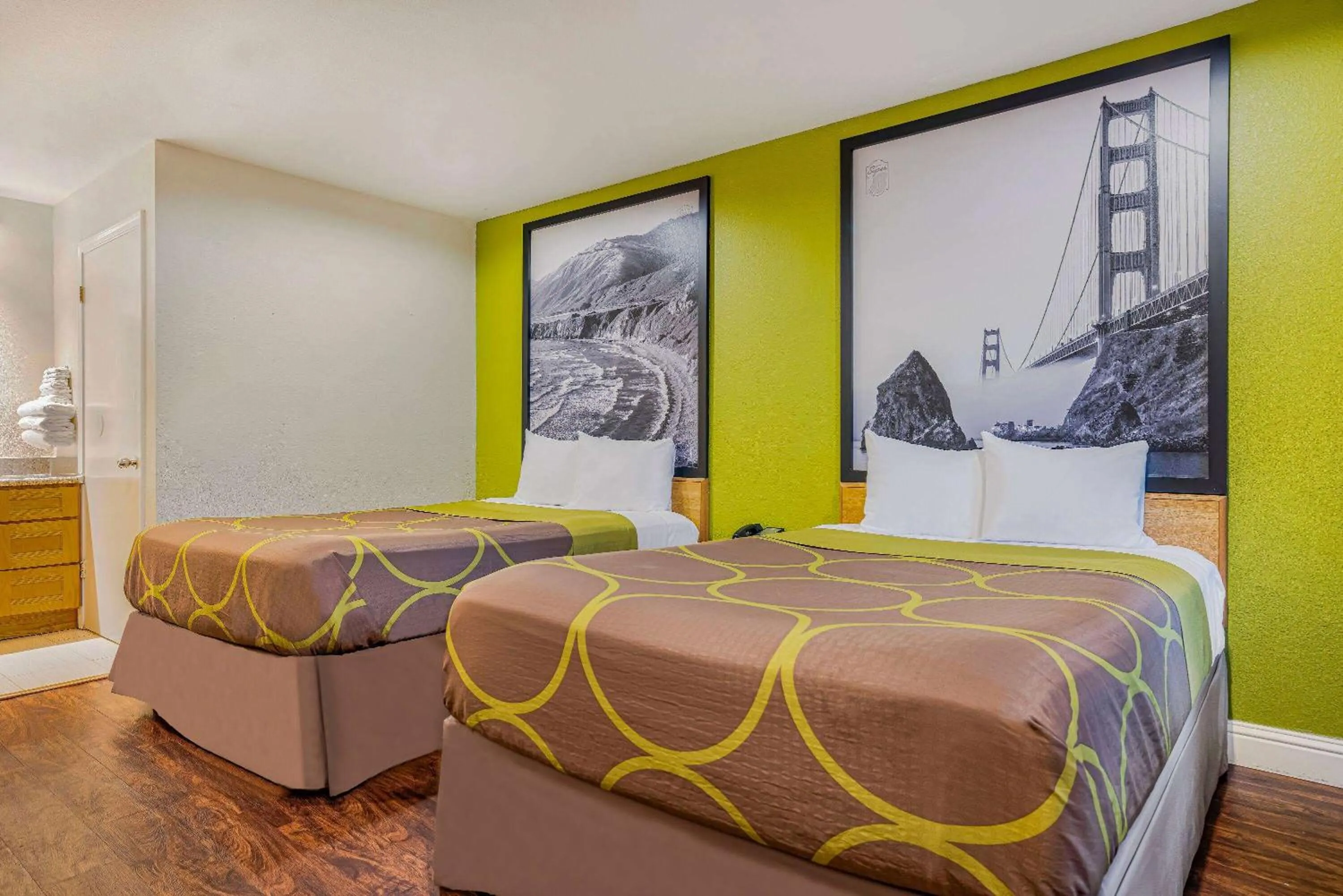 Double Room with Two Double Beds - Non-Smoking in Super 8 by Wyndham Auburn