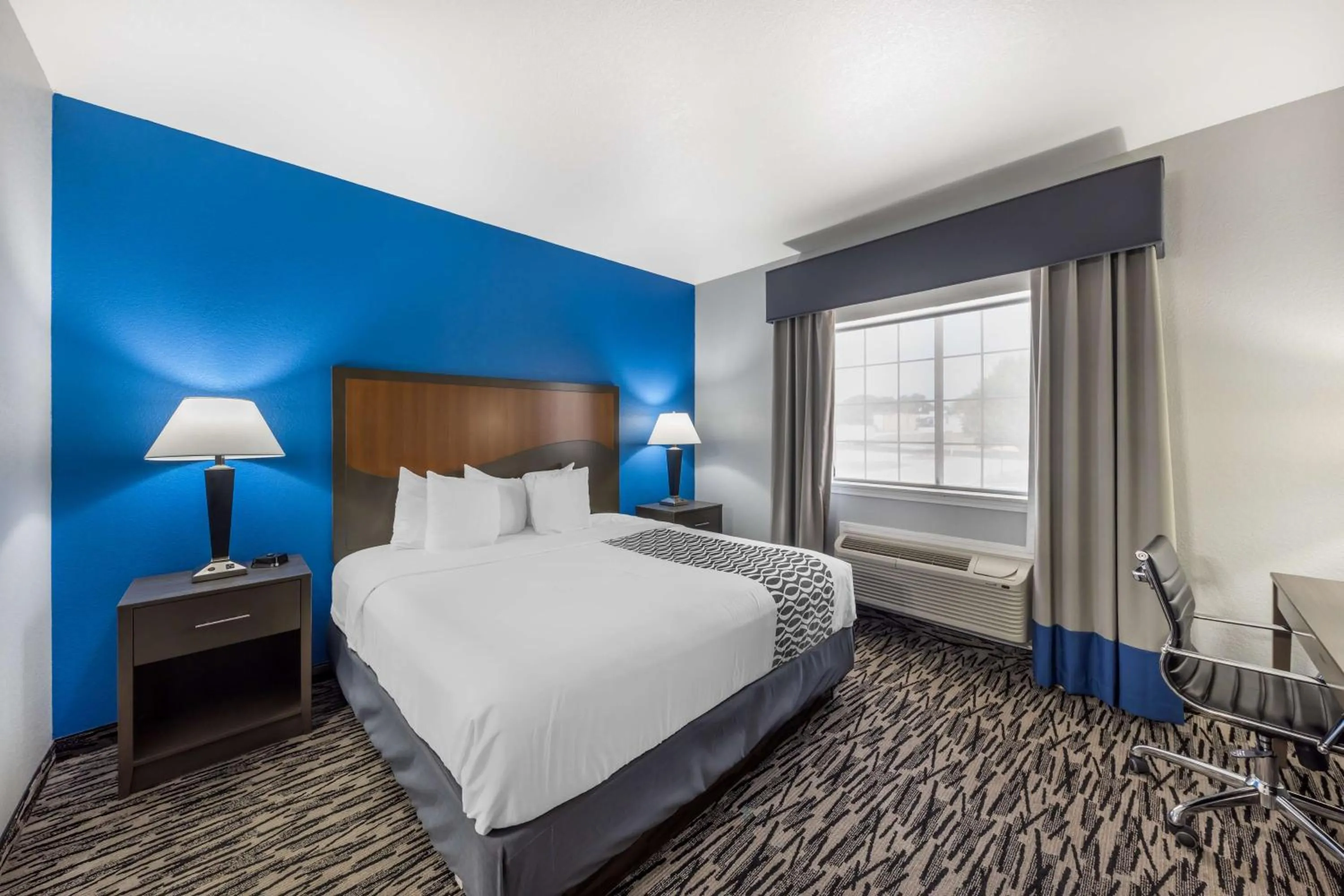 King Room - Non-Smoking in Best Western Atoka Inn & Suites