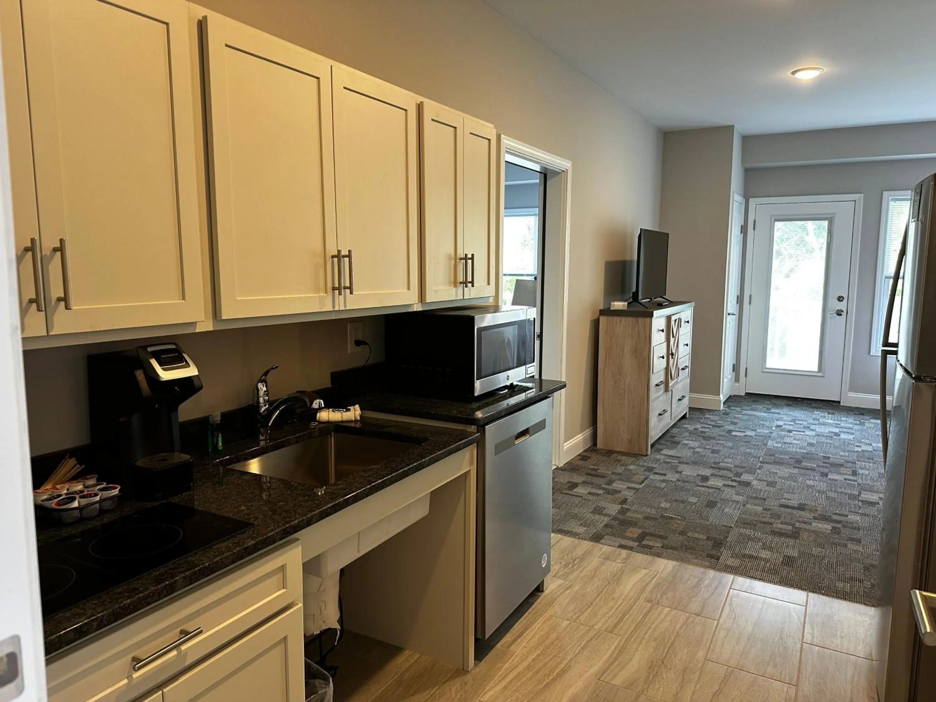 Queen Studio in River Hotel of Southport