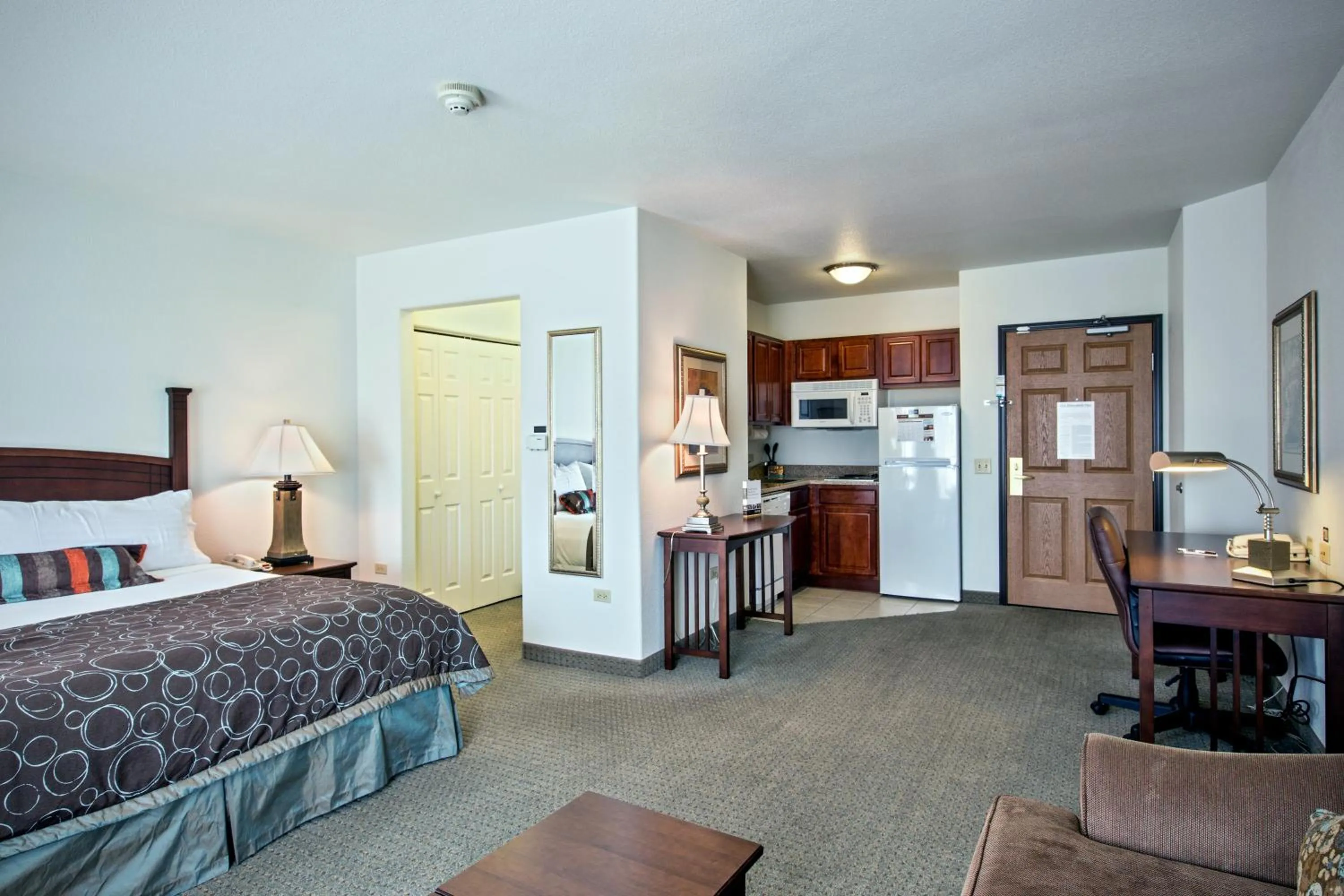 King Studio Suite in Staybridge Suites Rockford by IHG