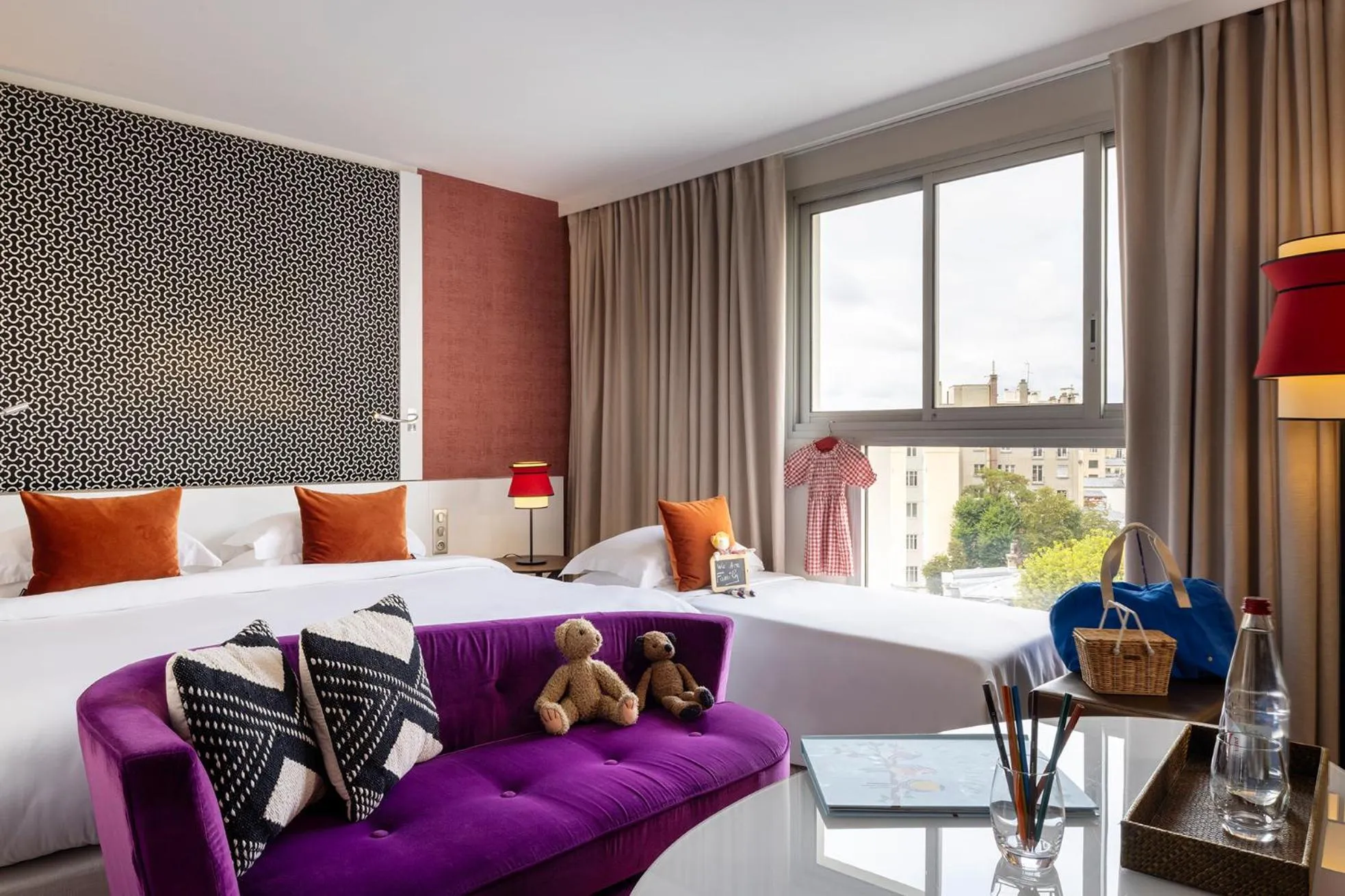 Connecting Rooms in Hôtel Etoile Maillot