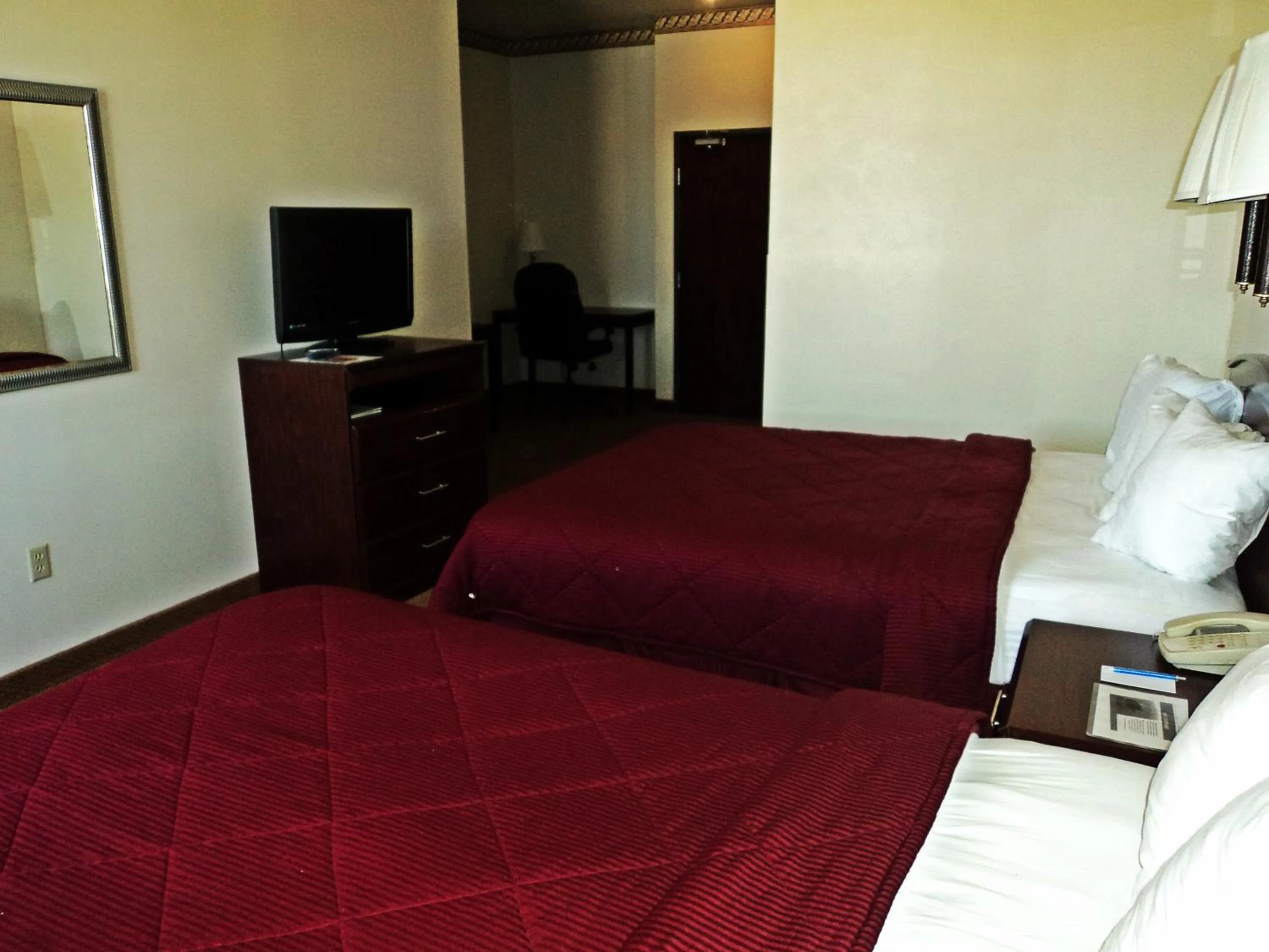 Queen Room with Two Queen Beds and Bath Tub - Mobility/Hearing Accessible - Non-Smoking in Travelodge by Wyndham Carlsbad NM