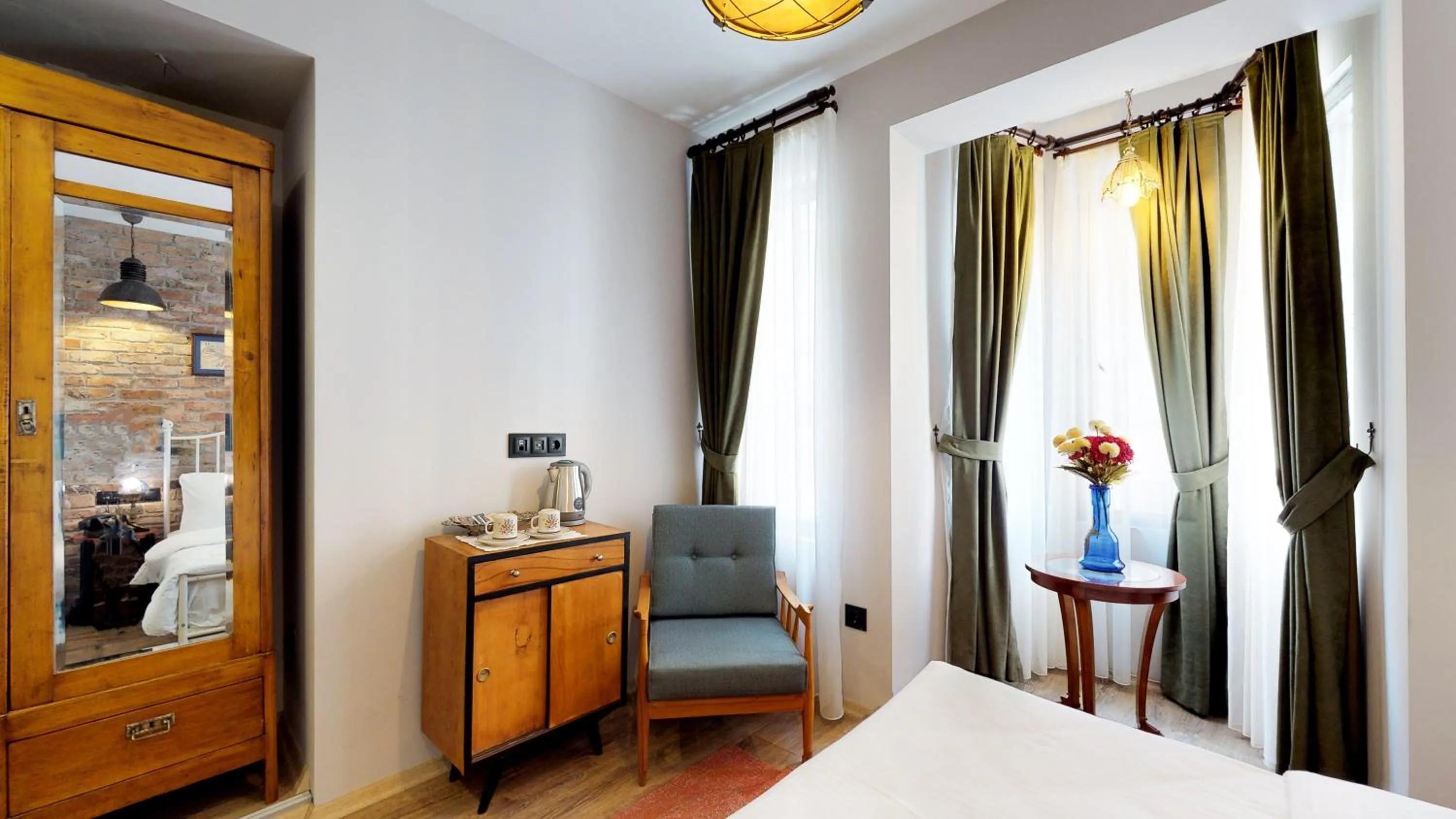 Double Room in Hotel Des Arts Galata
