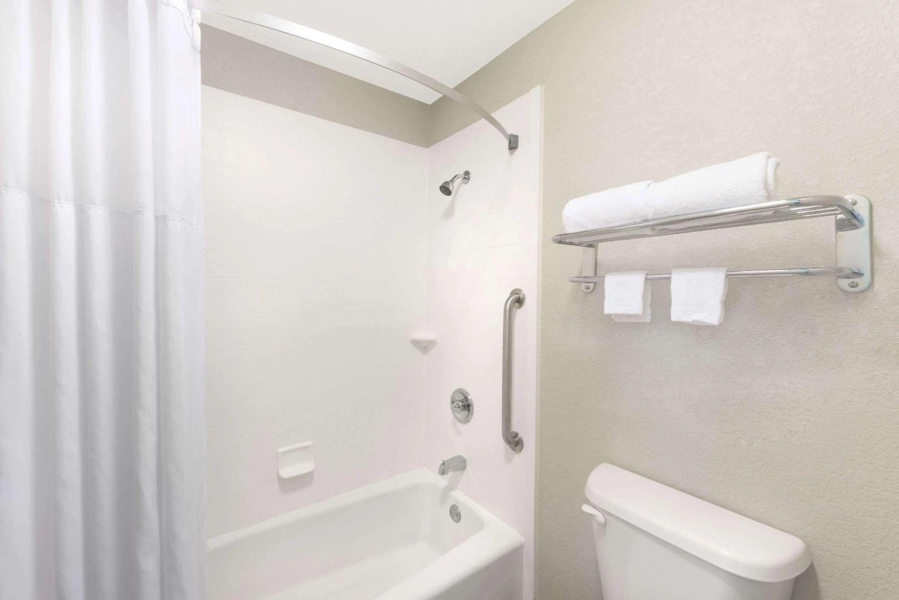 Queen Room with Two Queen Beds - Non-Smoking in Days Inn by Wyndham Snyder