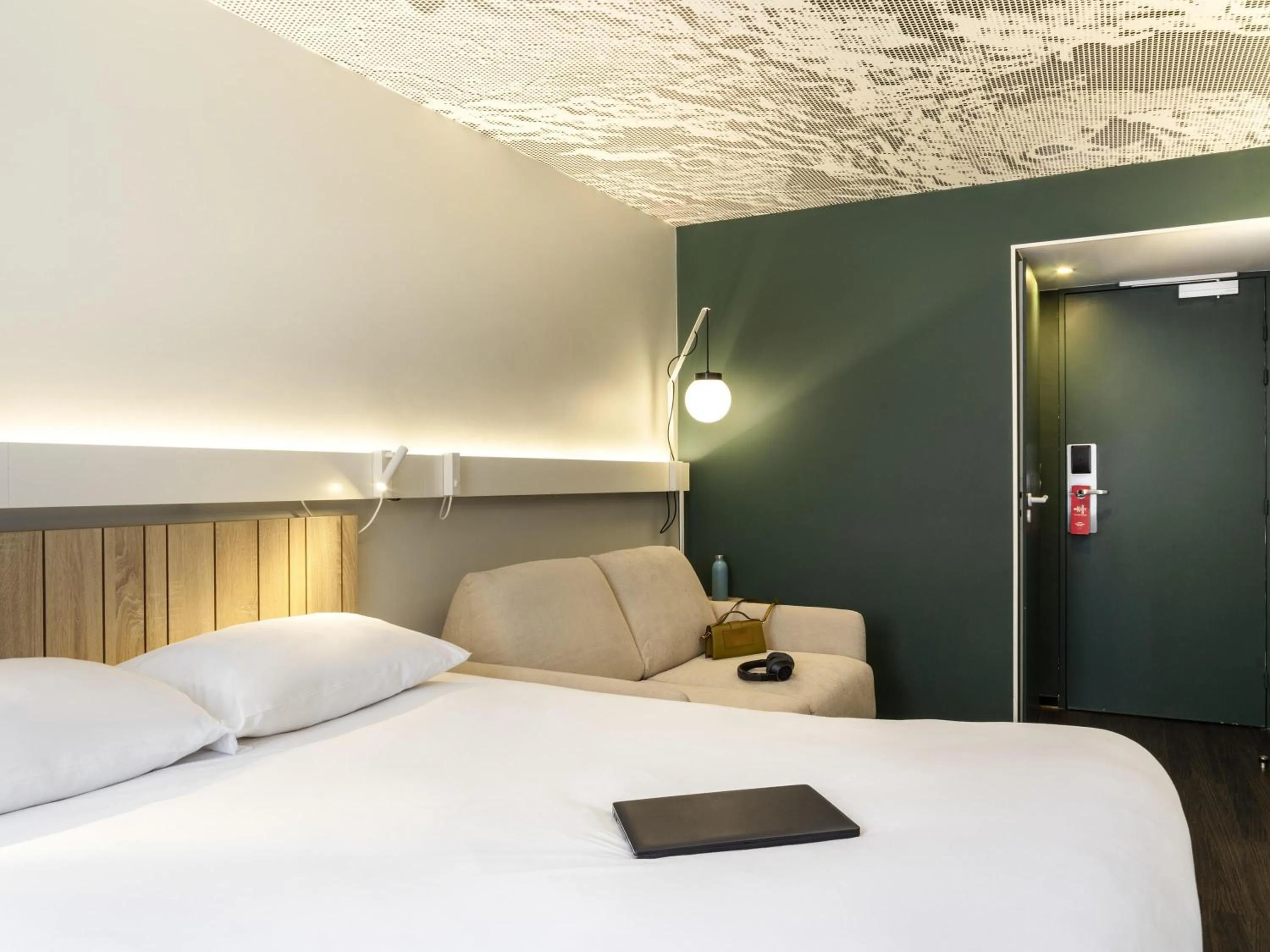 Standard Room with Two Double Beds in ibis Paris Nation Davout