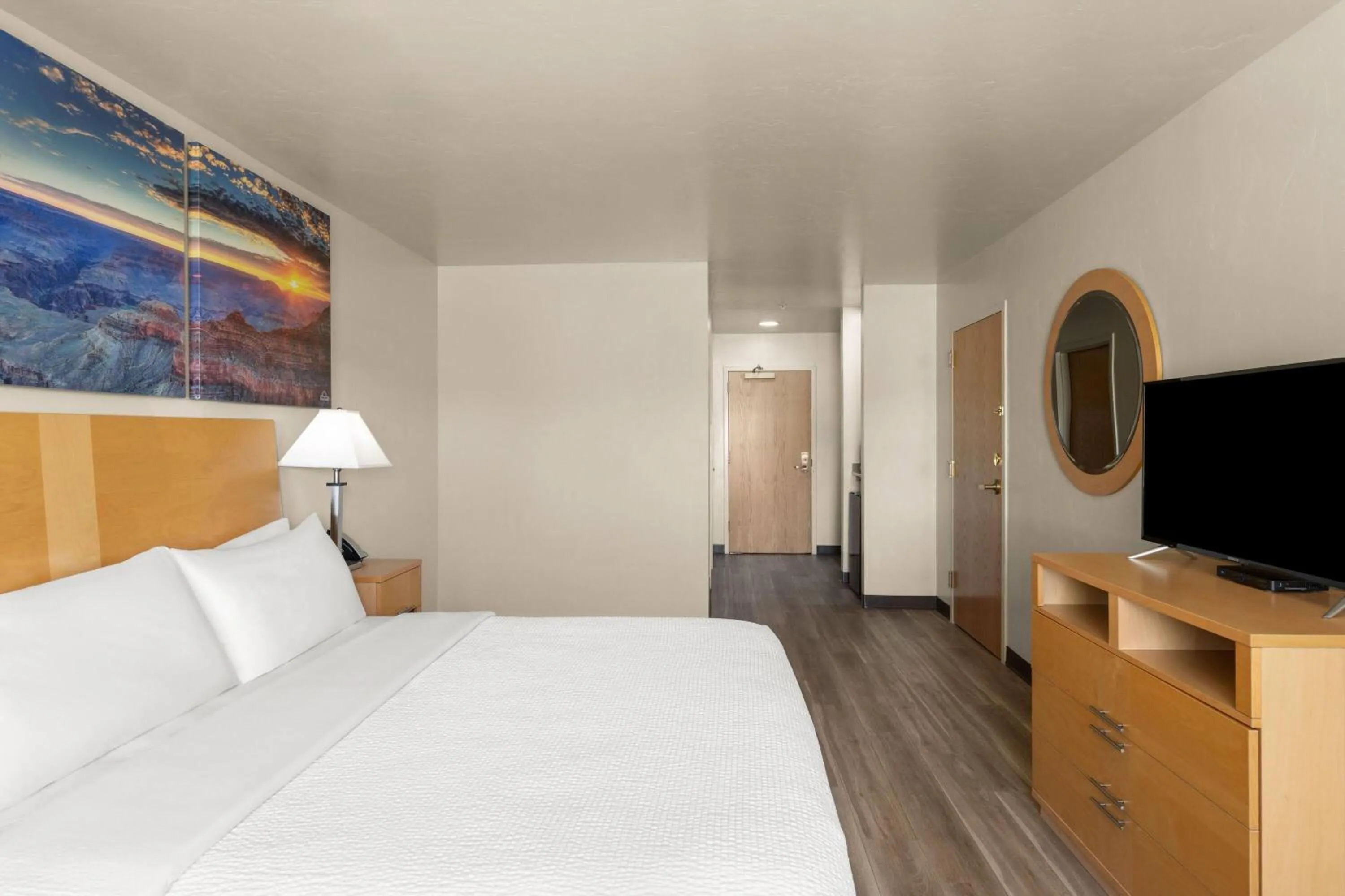 King Room - Disability Access - Non-Smoking in Days Inn by Wyndham Chino Valley