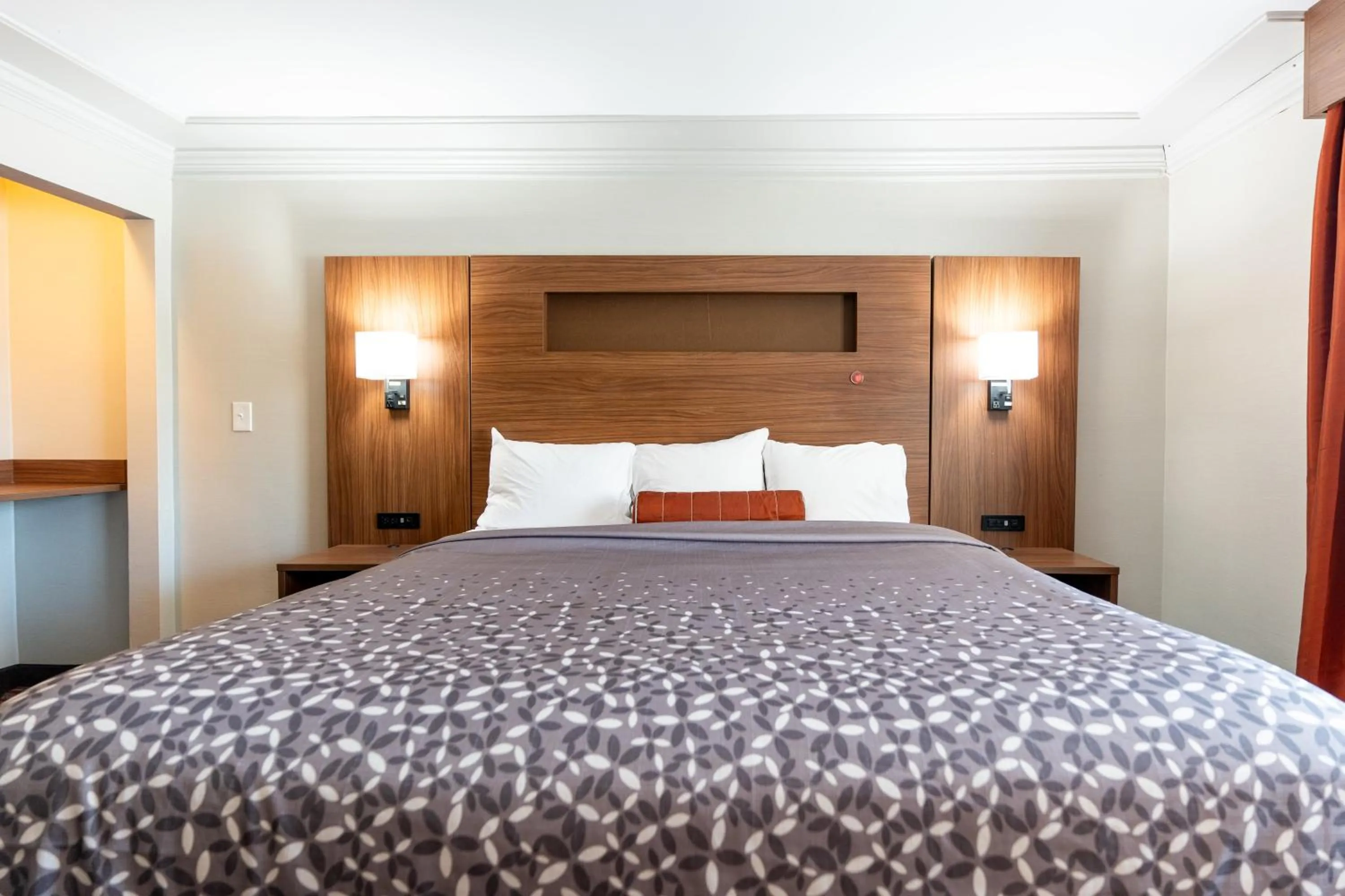 King Room - Non-Smoking in Kalika Hotel