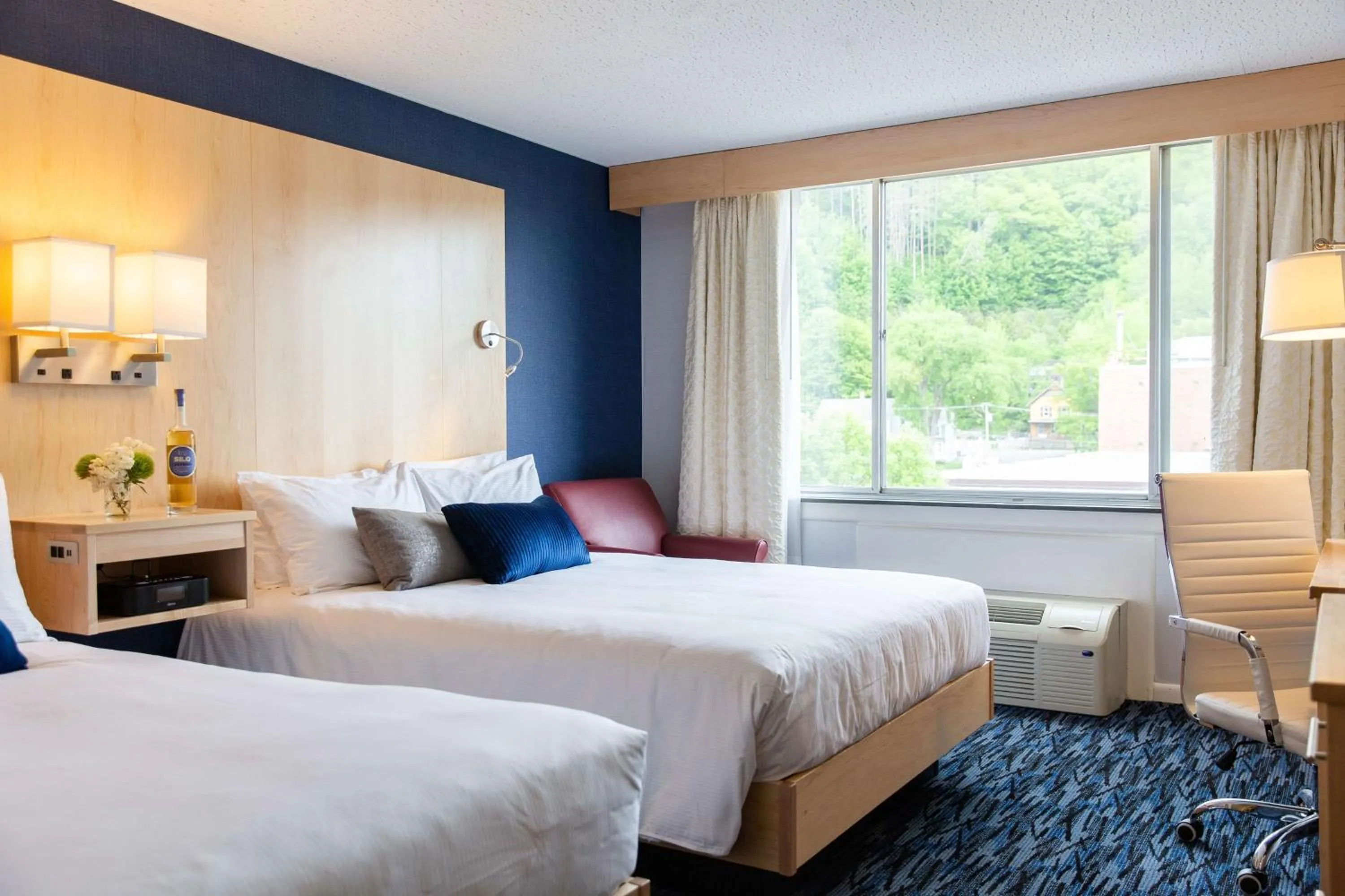 Deluxe Queen Room with Two Queen Beds - Hearing Access in Capitol Plaza Hotel Montpelier Tapestry Collection by Hilton