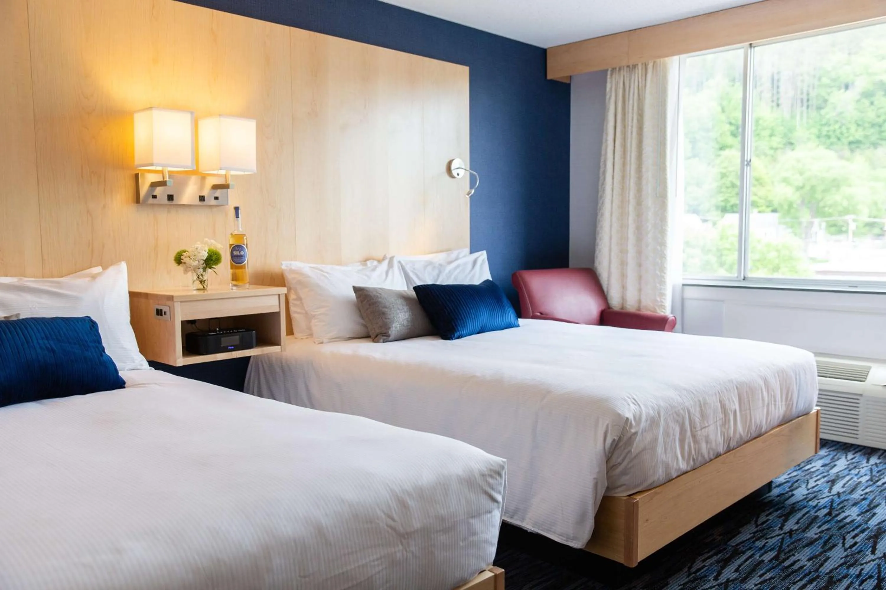 Deluxe Queen Room with Two Queen Beds in Capitol Plaza Hotel Montpelier Tapestry Collection by Hilton