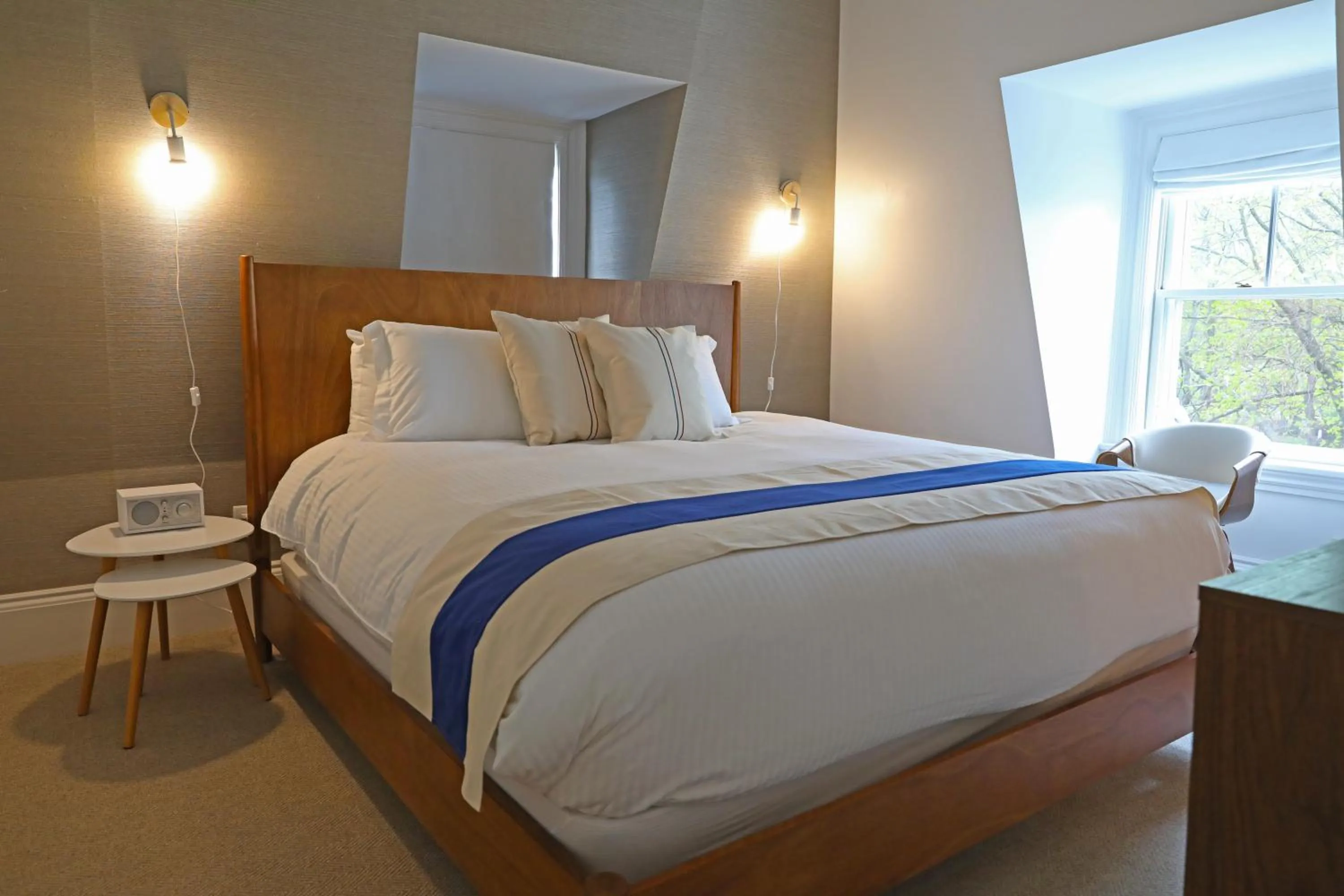 King Suite in The Hotel Marblehead