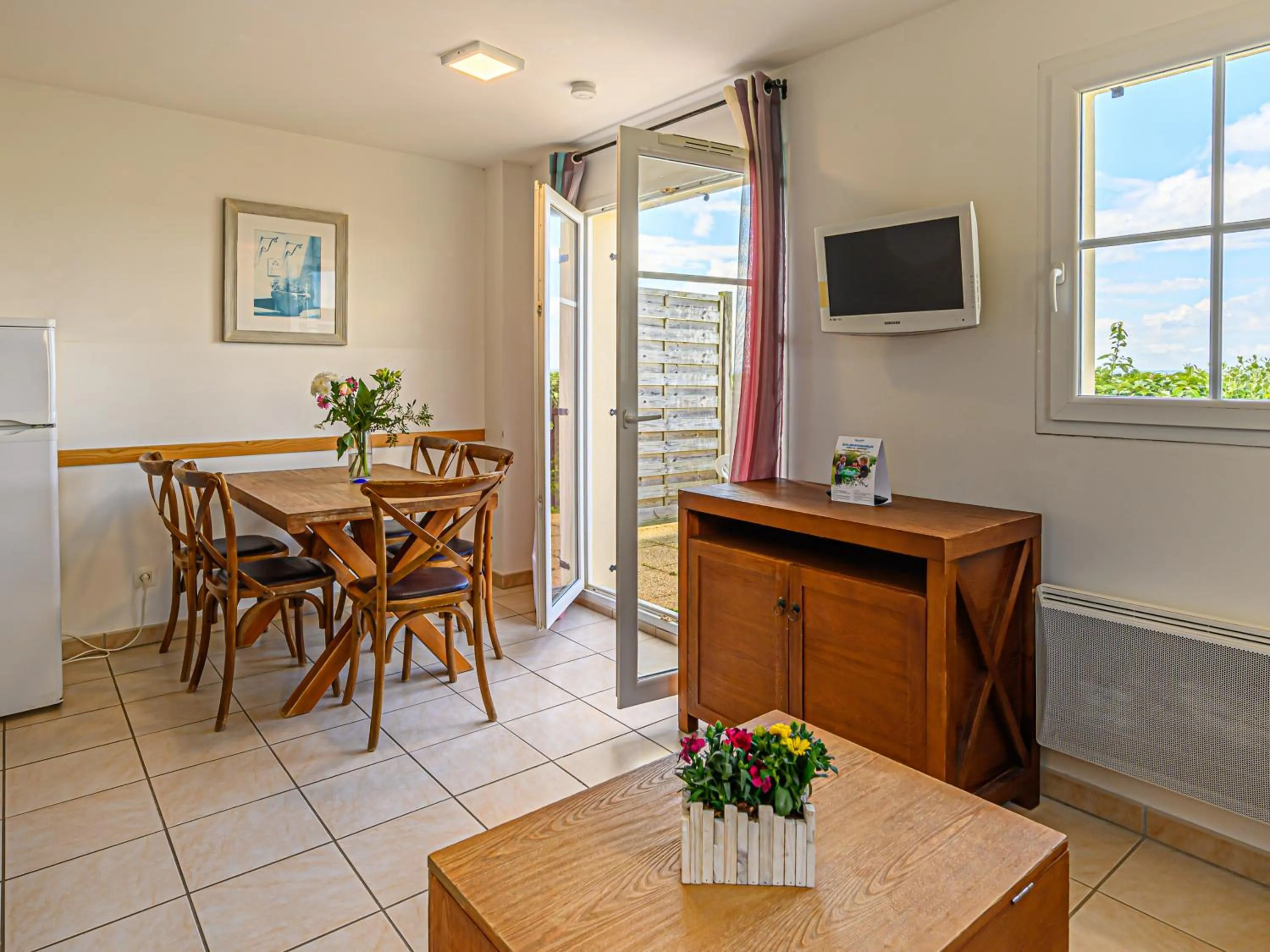 Two-Bedroom Duplex House (6 Adults) in Vacancéole - Résidence Les Terrasses de Pentrez-Plage