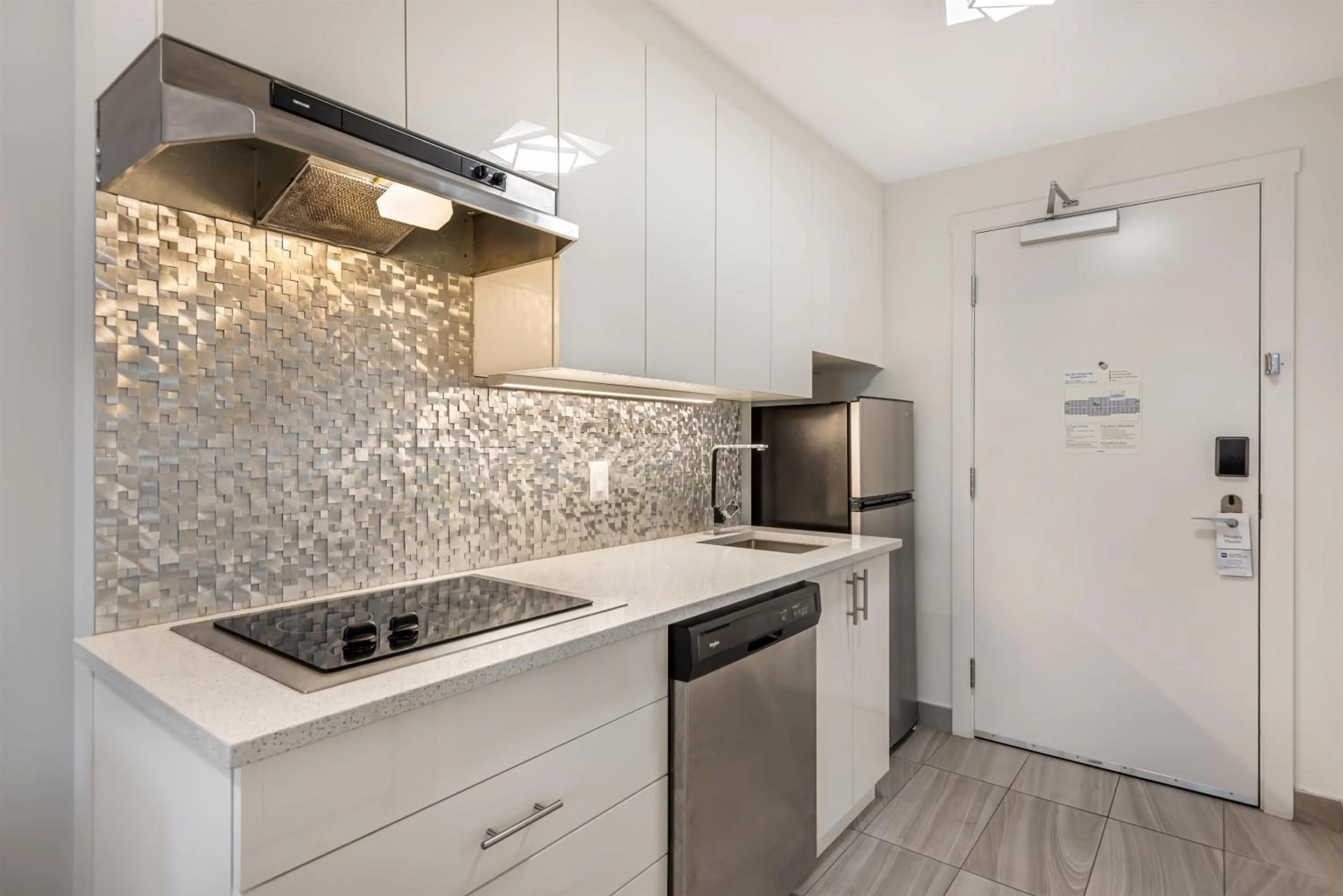 King Suite with Sofa Bed - Non-Smoking in Executive Residency by Best Western Calgary City View North