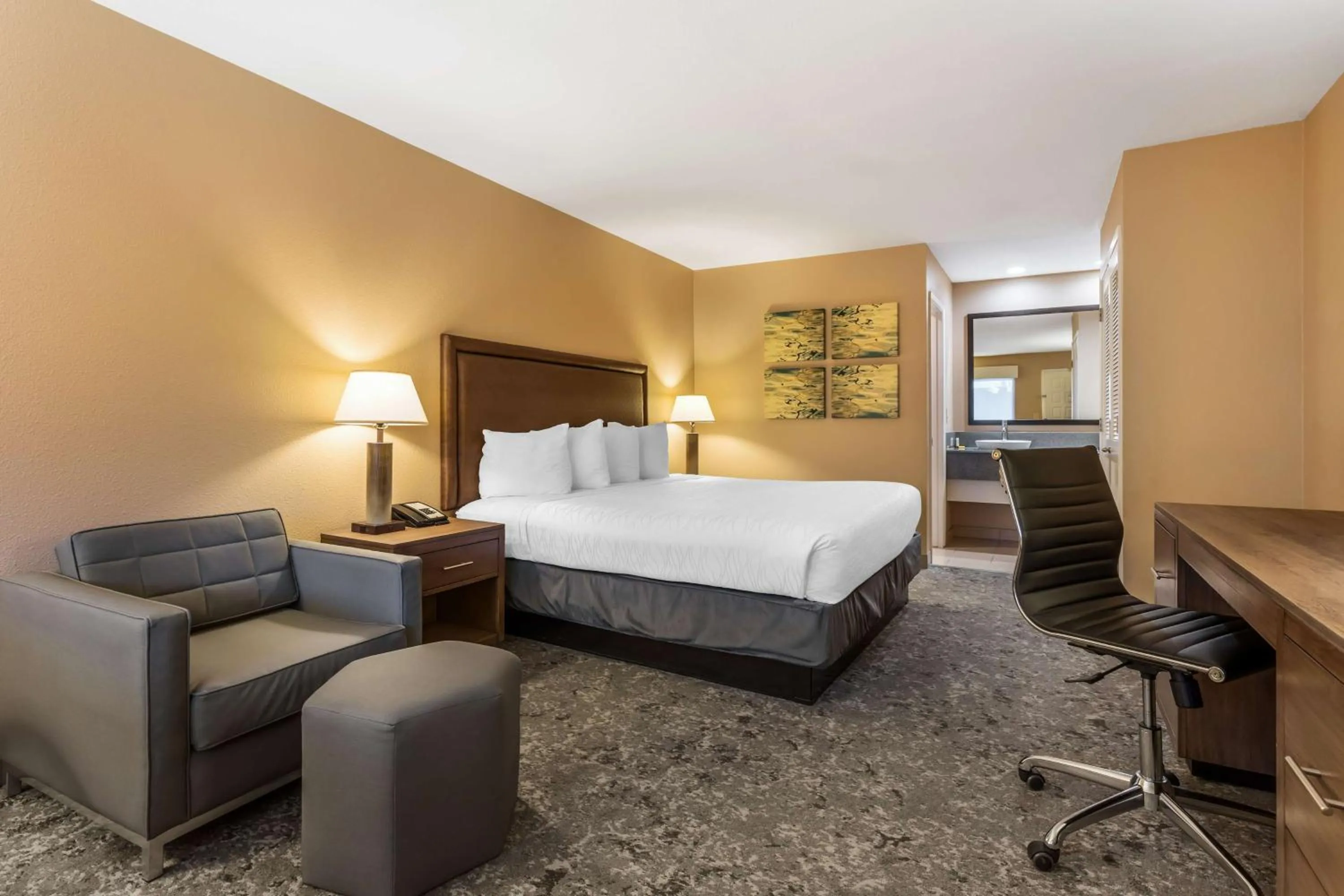 King Room in Best Western Plus Inn Scotts Valley