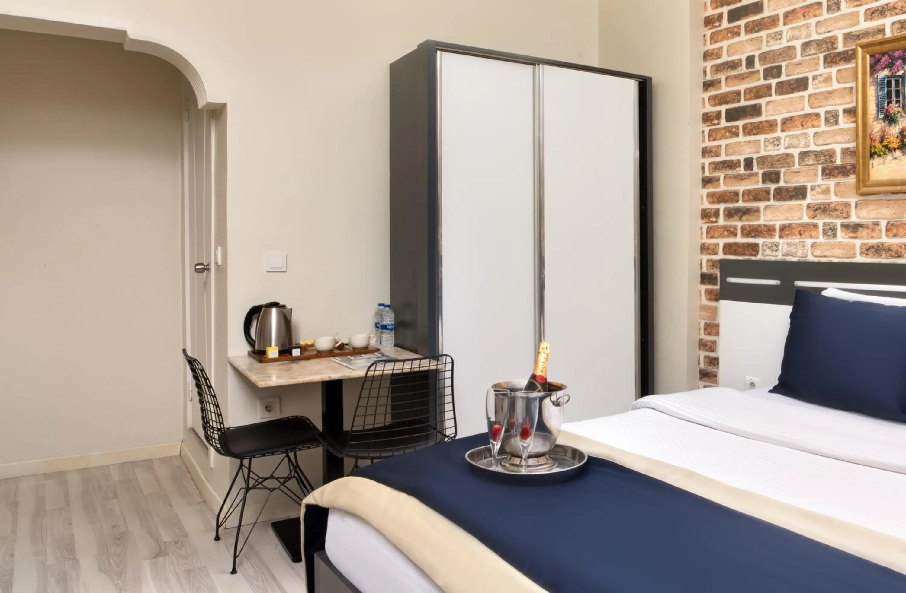 Standard Double Room in İstanbul Hotel & Suites