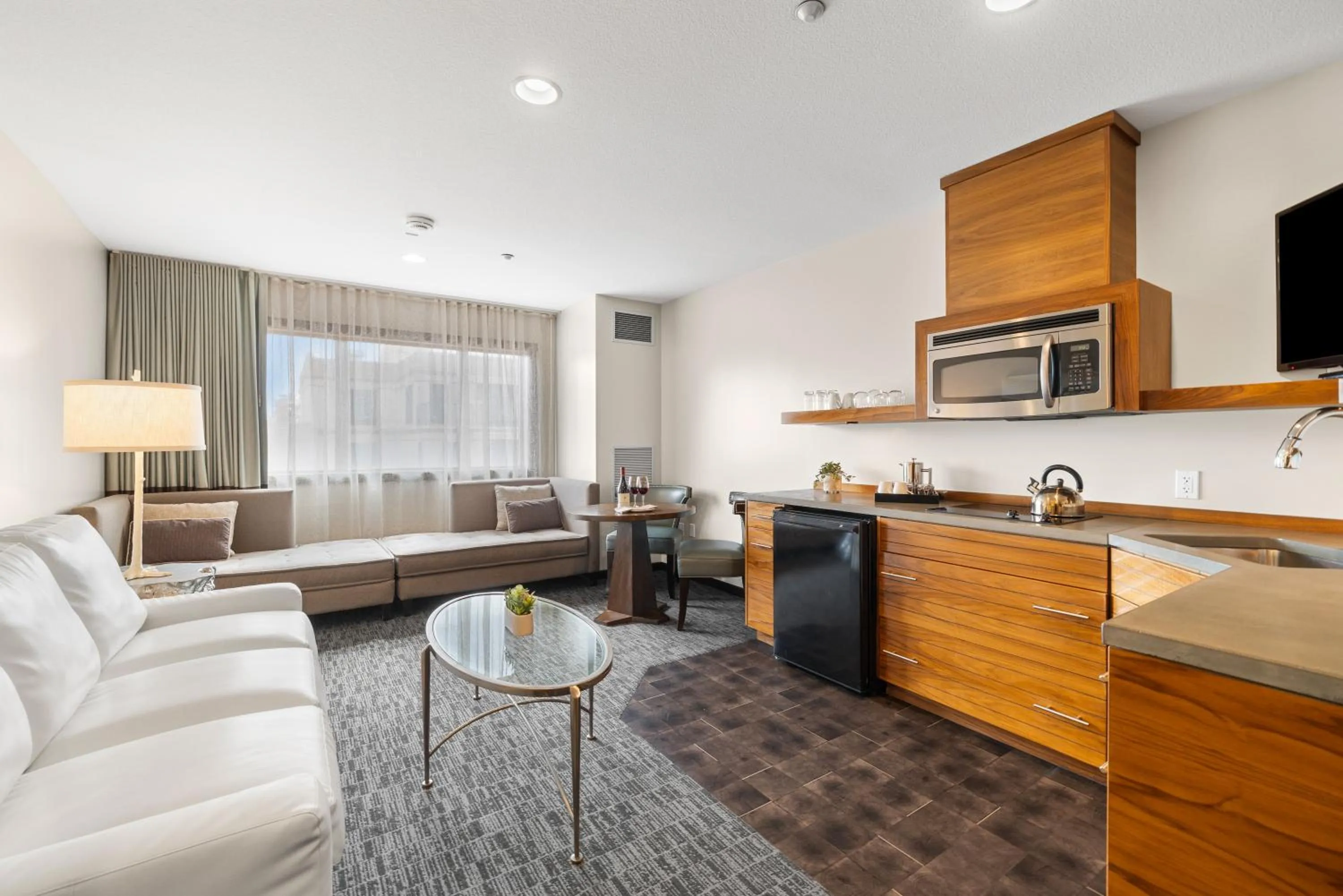 Junior Suite in Oxford Hotel Bend