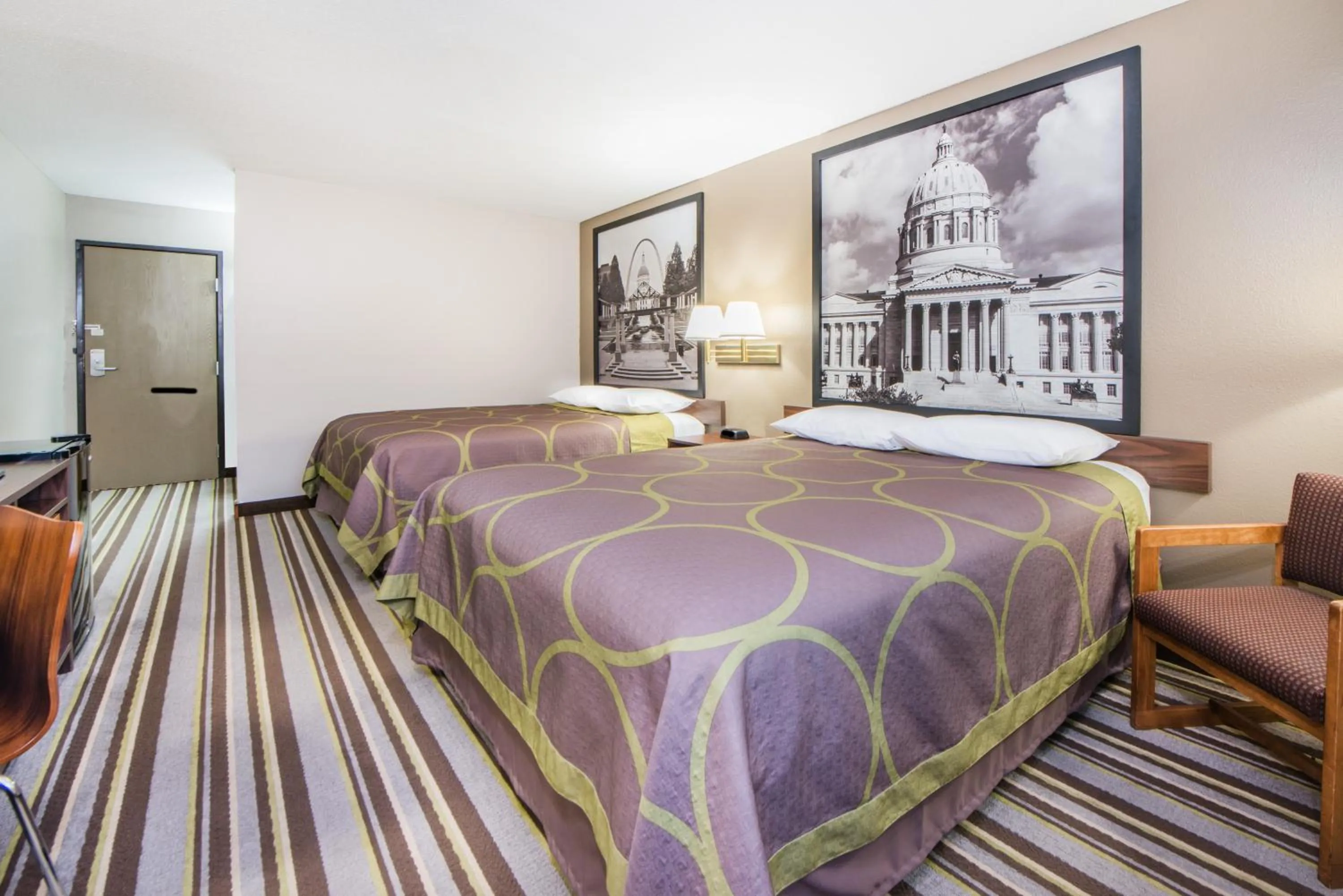 Queen Room with Two Queen Beds - Non-Smoking in Super 8 by Wyndham Nevada