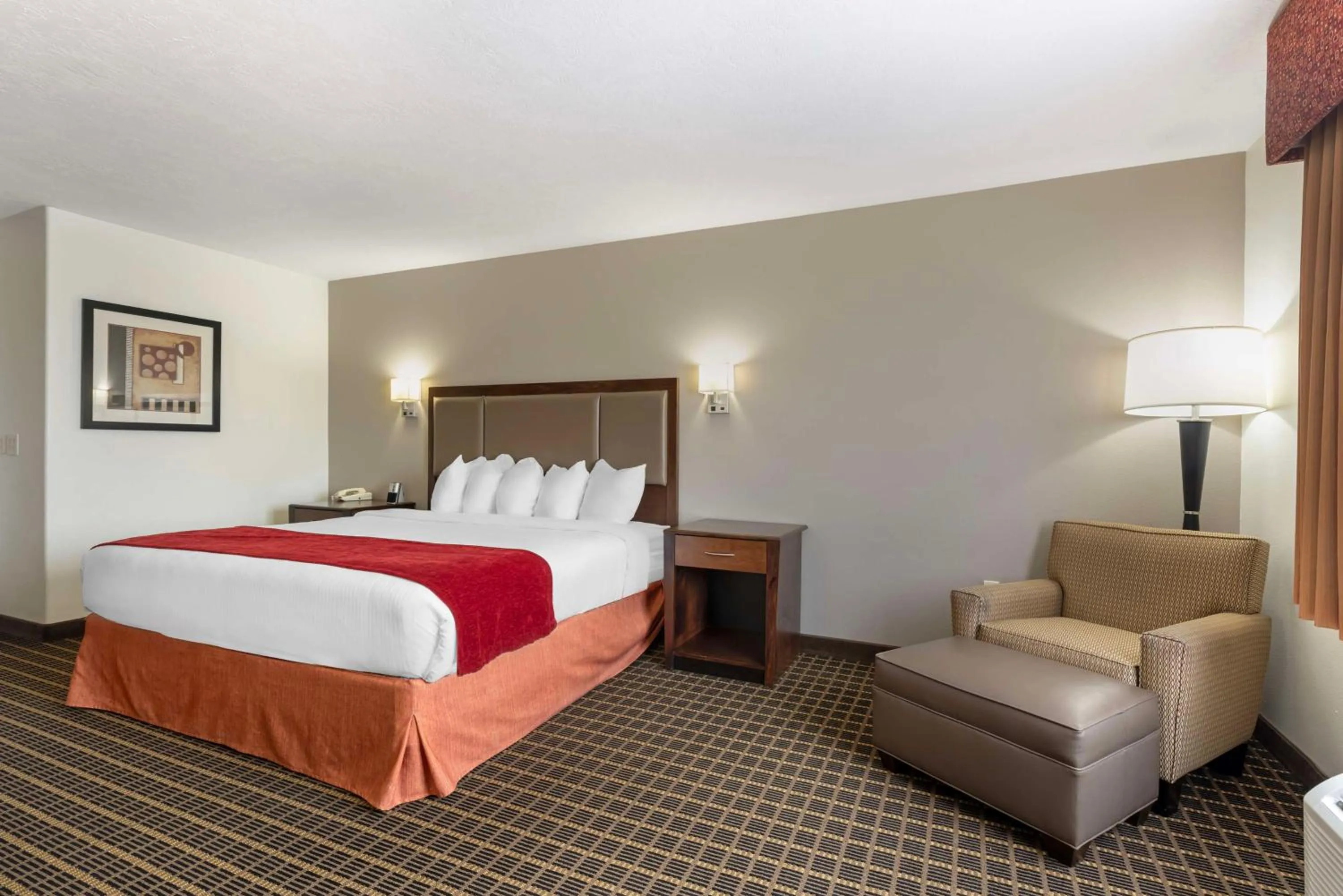 King Room - Non-Smoking in Best Western Plus Eagleridge Inn & Suites