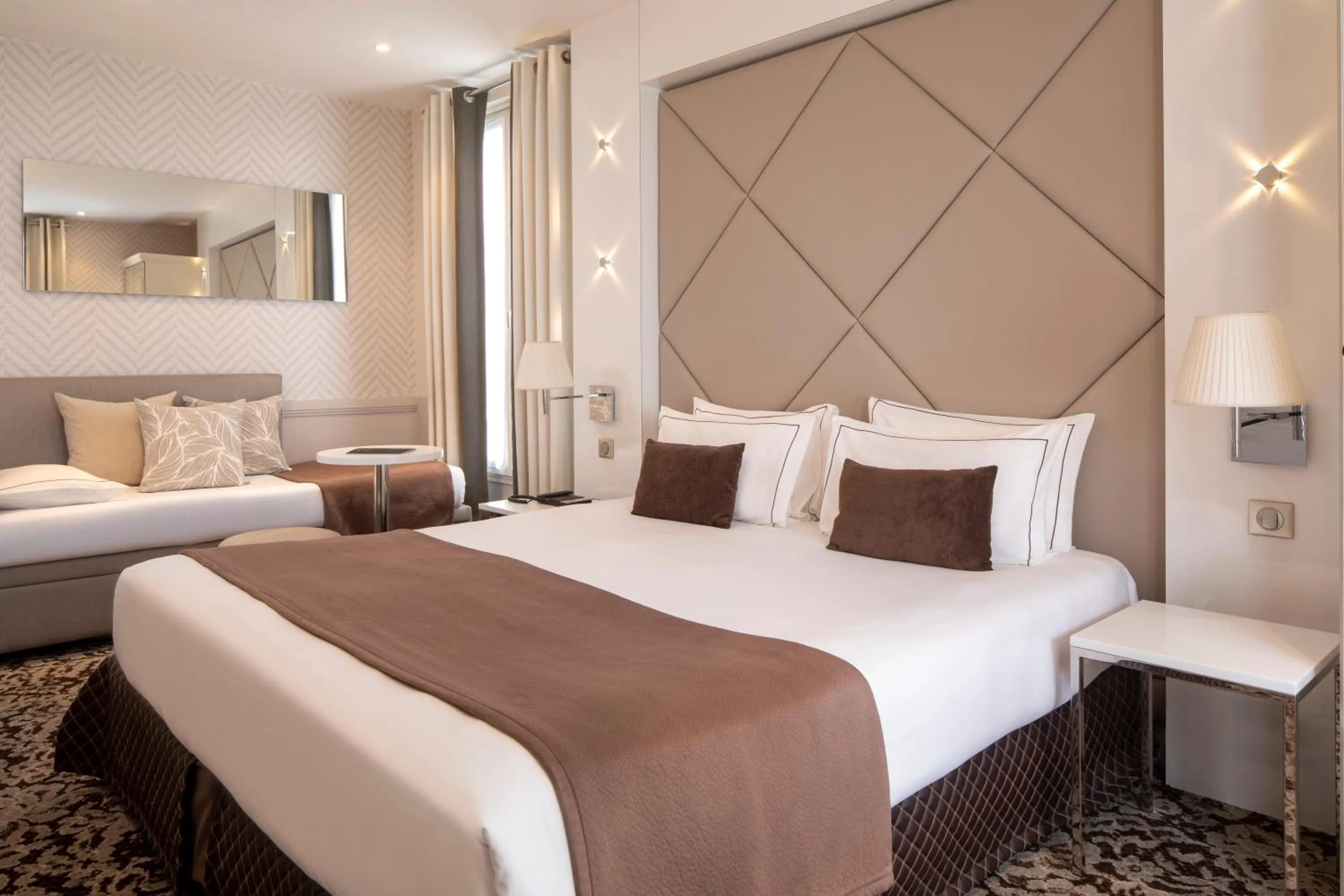 Deluxe Room in Longchamp Elysées