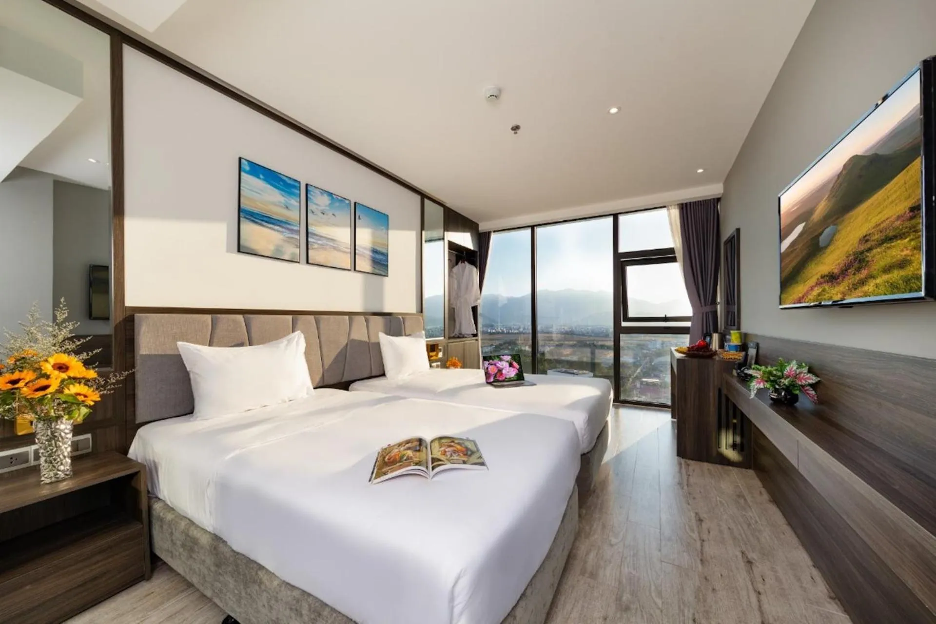 Deluxe Double or Twin Room with City View in Ivy Hotel Nha Trang