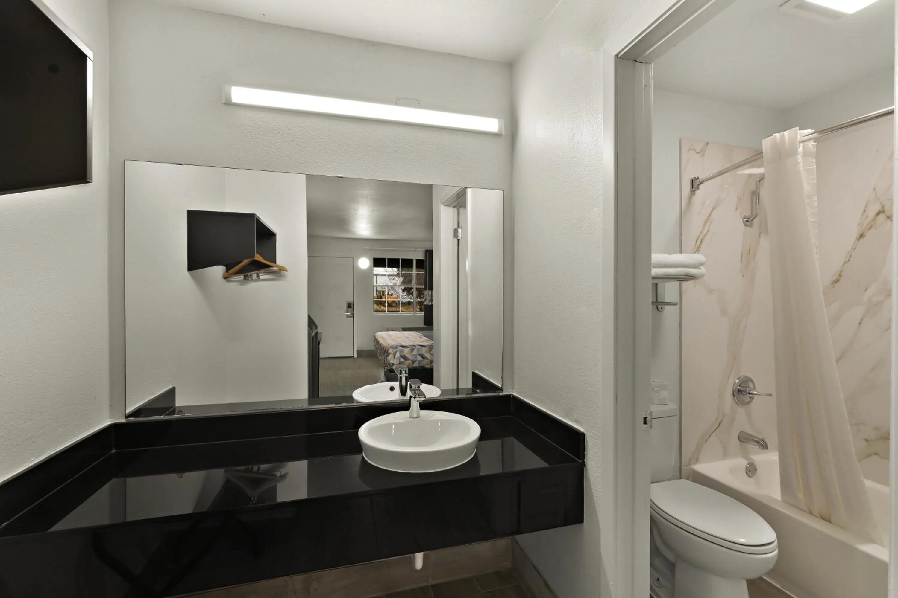 Standard King Room in Knights Inn - Belton/Temple