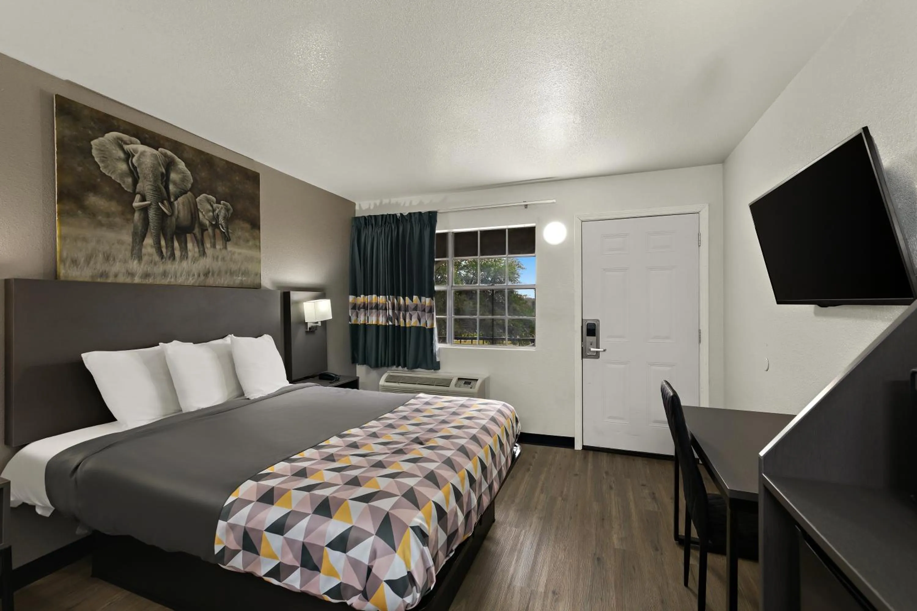 Standard Queen Room in Knights Inn - Belton/Temple