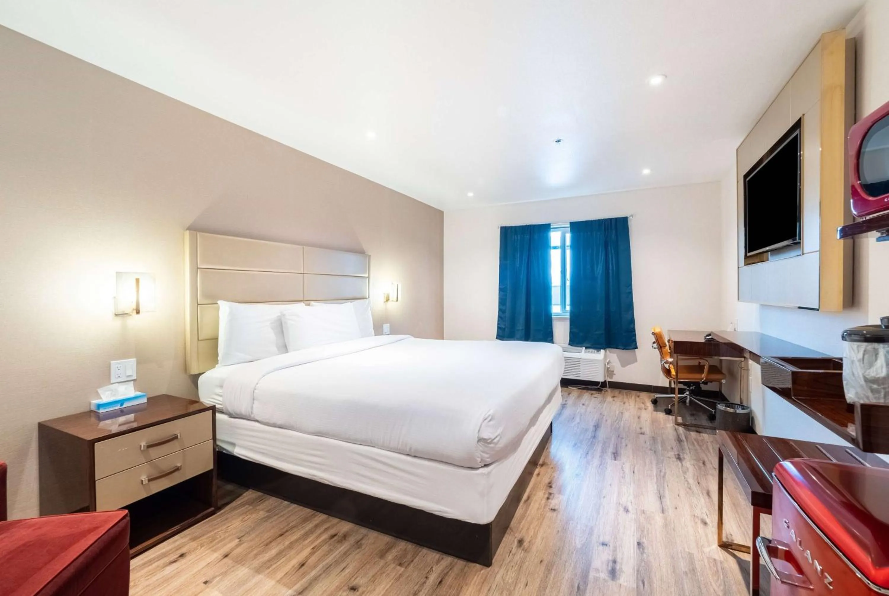 King Room - Non-Smoking in Baymont by Wyndham Anderson