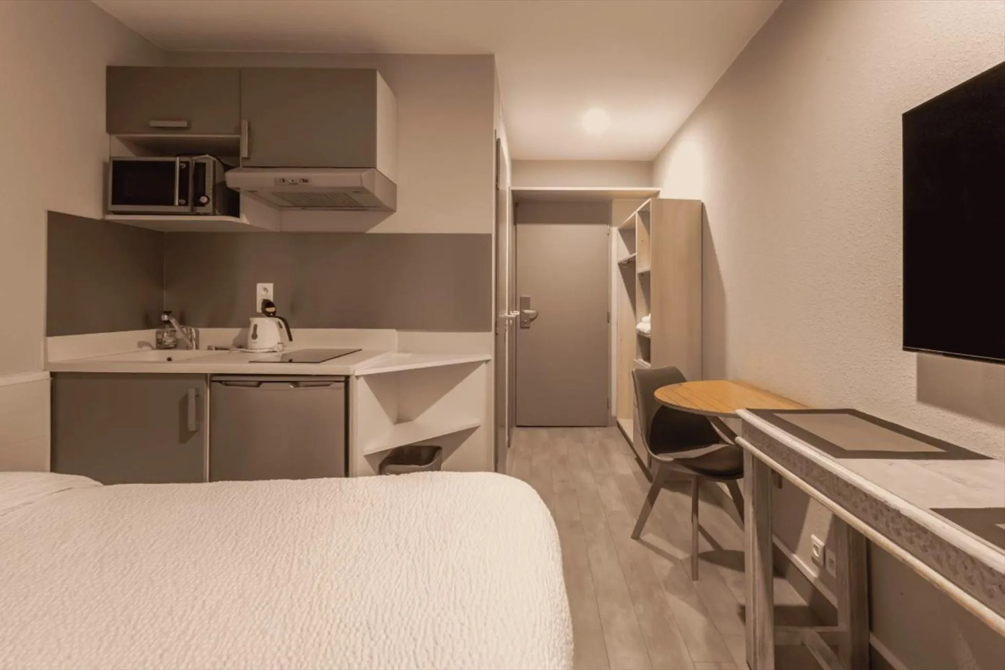 Studio in Providence Hotel