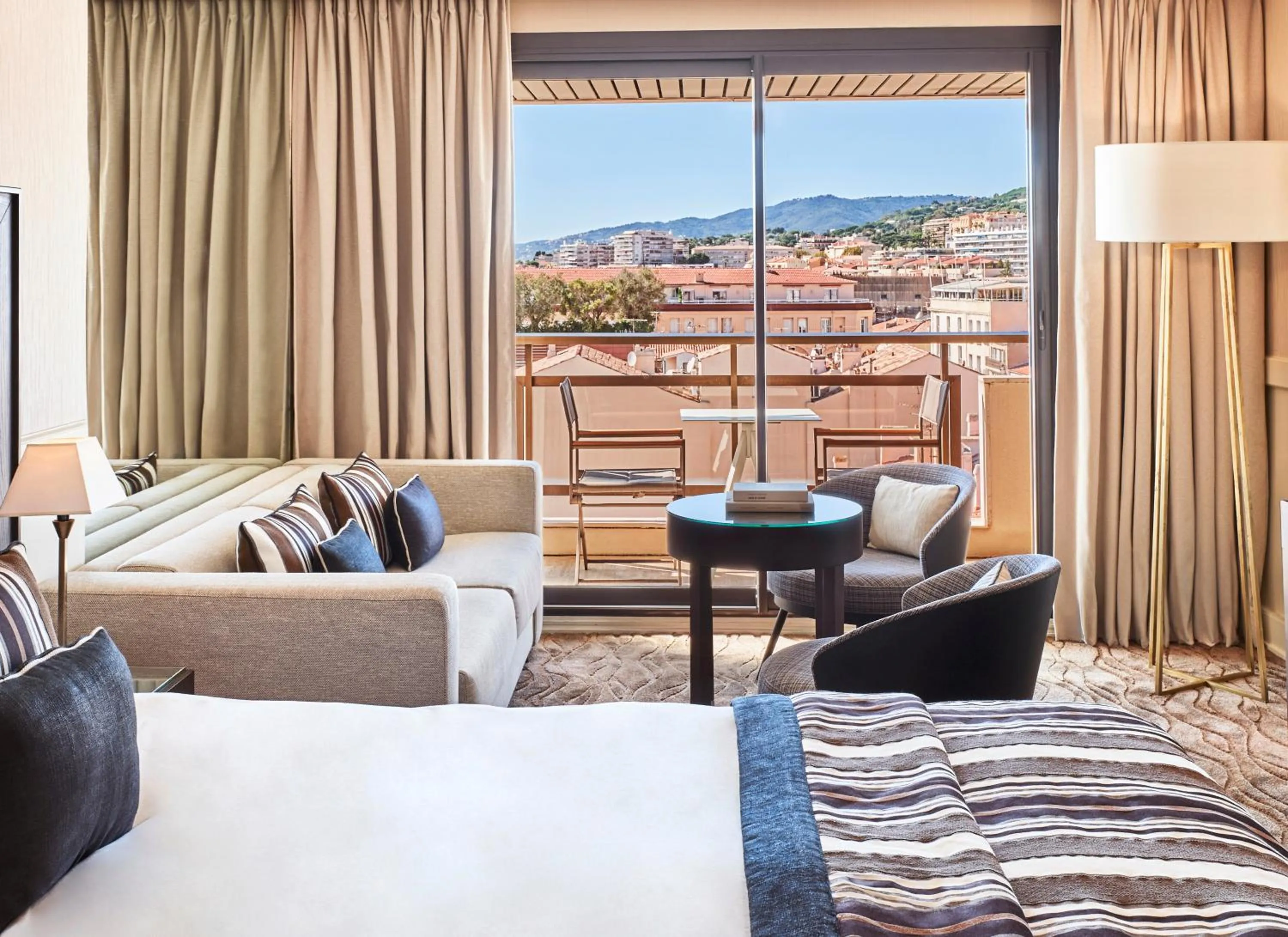  Junior Prestige Suite with Terrace in Hôtel Barrière Le Gray d'Albion