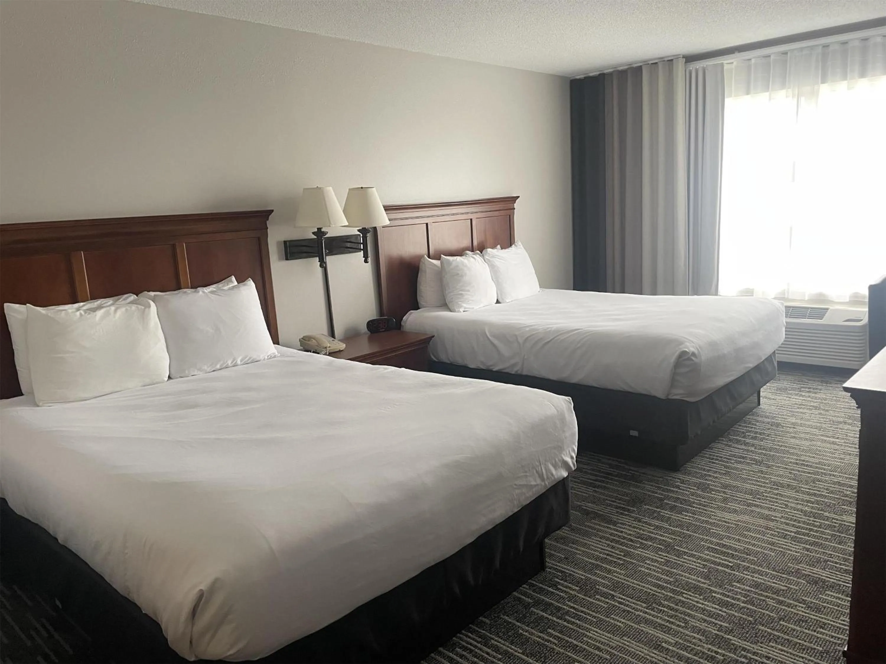 Queen Room with Two Queen Beds - Non-Smoking in Best Western Harmony Inn Fort Dodge Iowa