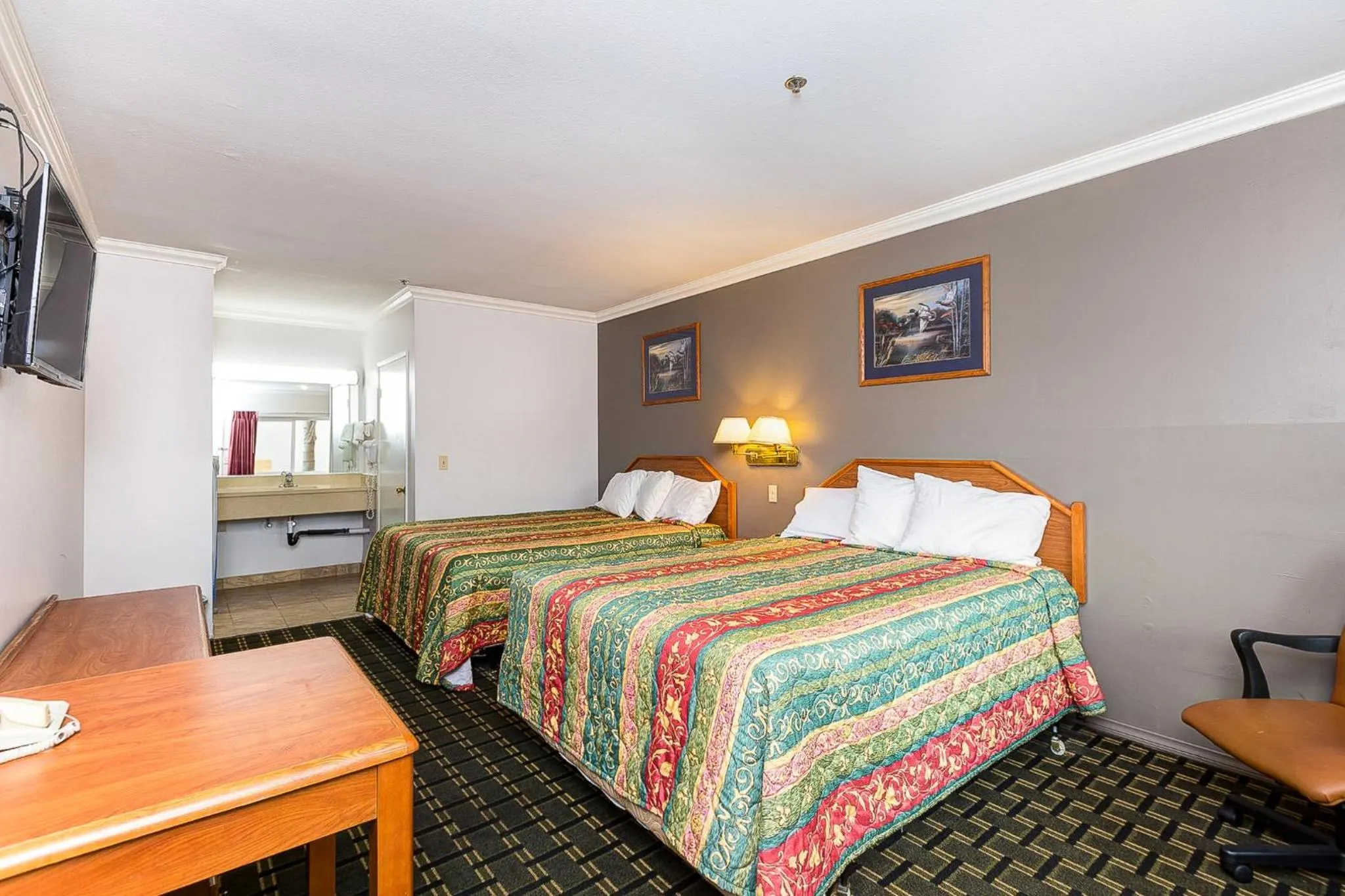 Queen Room with Two Queen Beds - Non-Smoking in Buena Vista Inn