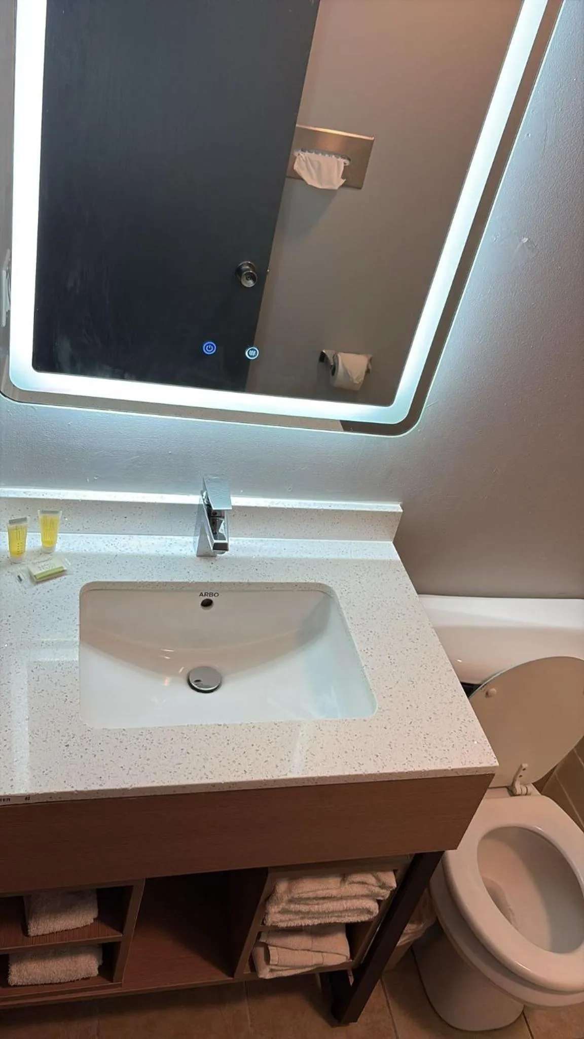 Queen Room - Mobility Access/Non-Smoking in Super 8 by Wyndham Mankato